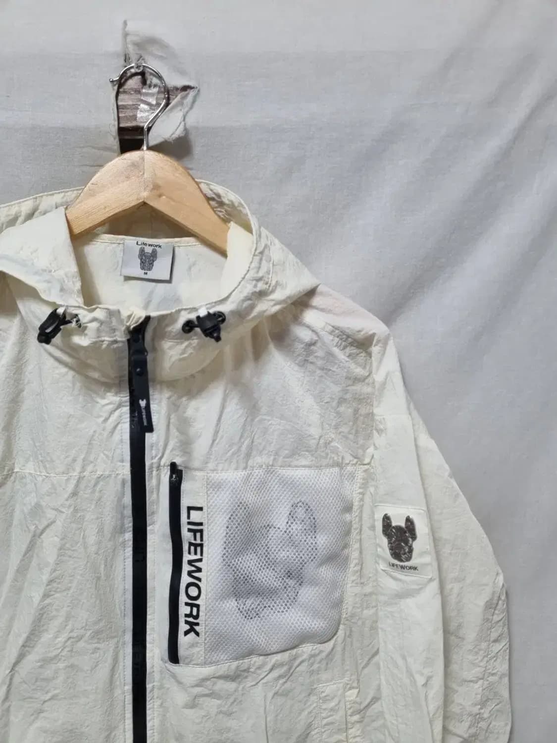 라이프워크 화이트 후드 바람막이 자켓 M 상품이미지3