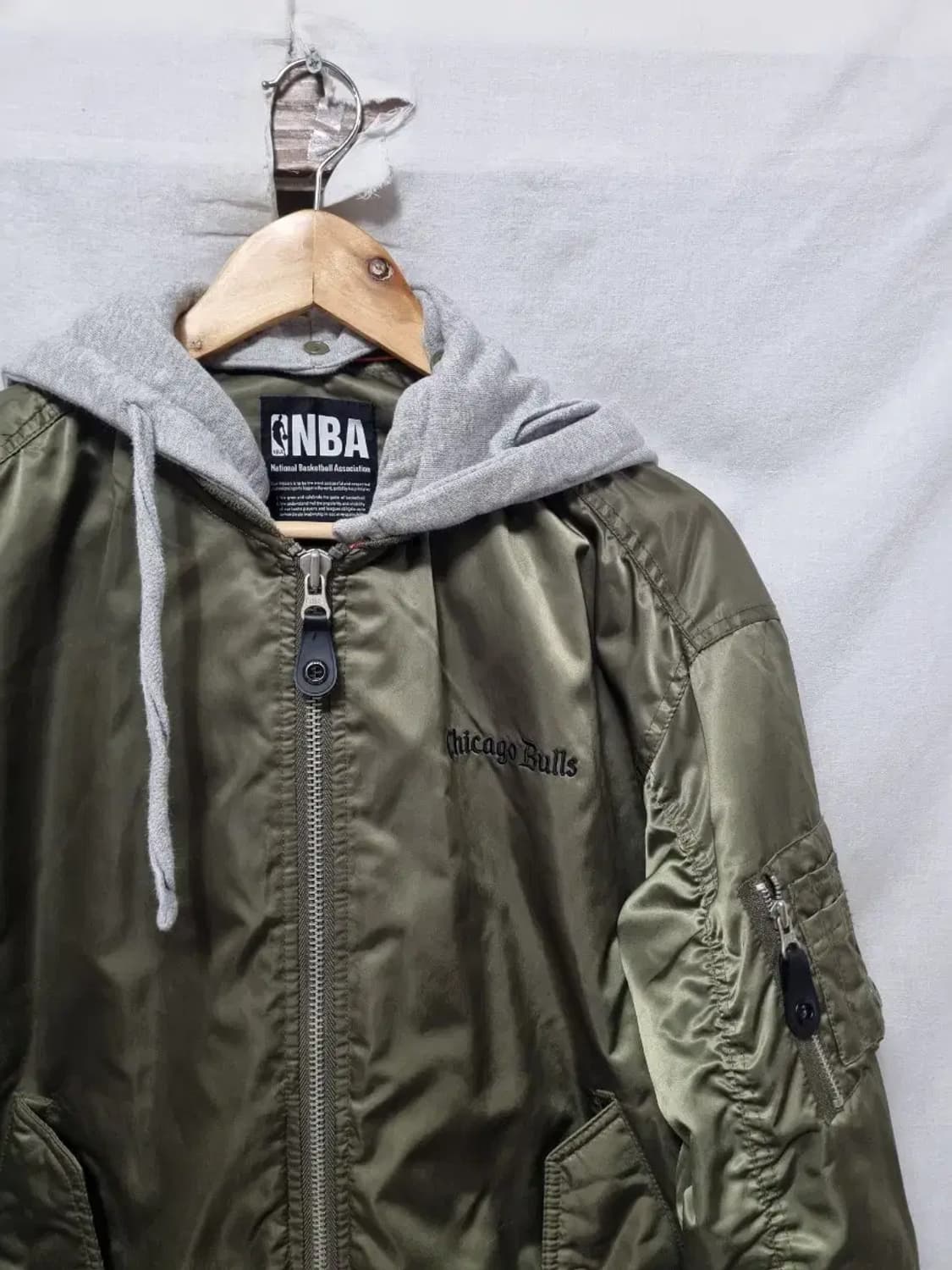 NBA 시카고 불스 후드 MA-1 봄버 자켓 S 상품이미지3