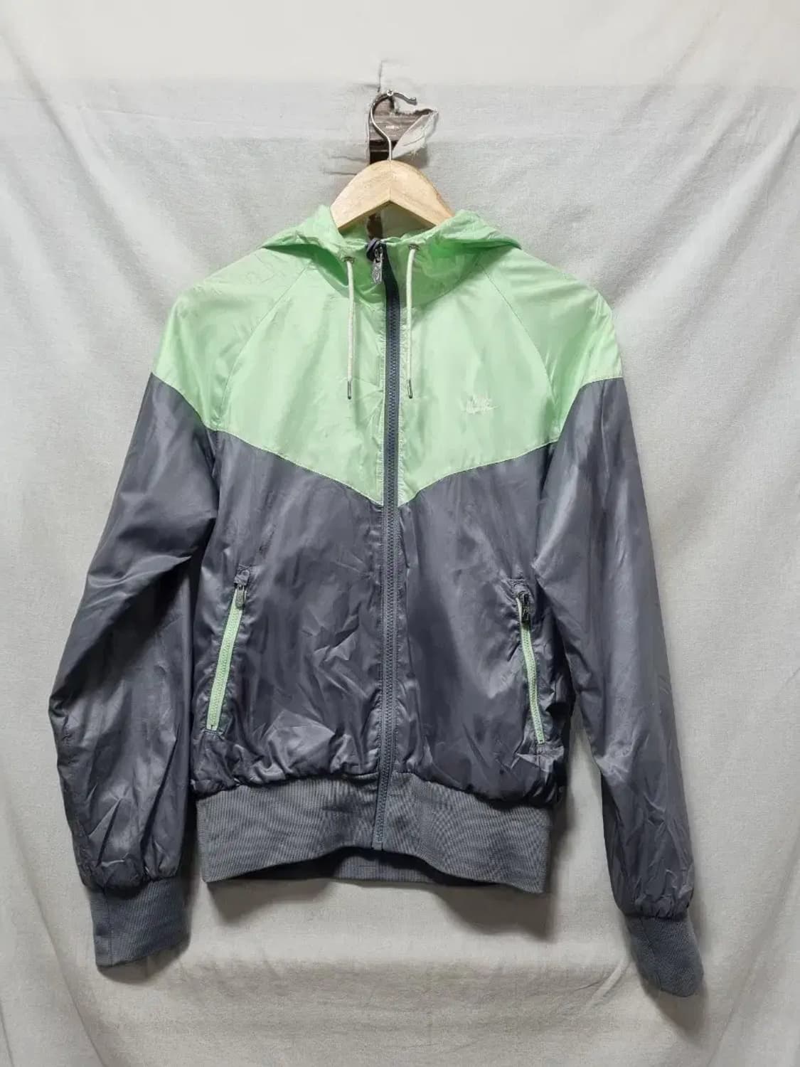 나이키 윈드러너 바람막이 자켓 90 상품이미지1