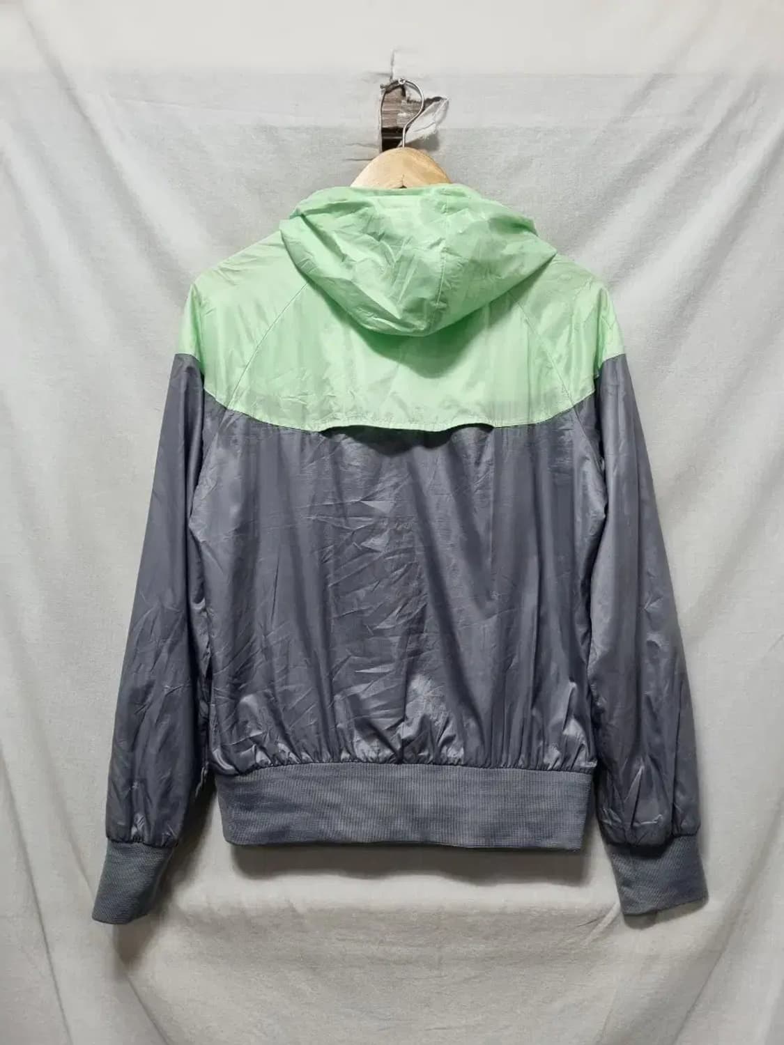 나이키 윈드러너 바람막이 자켓 90 상품이미지2