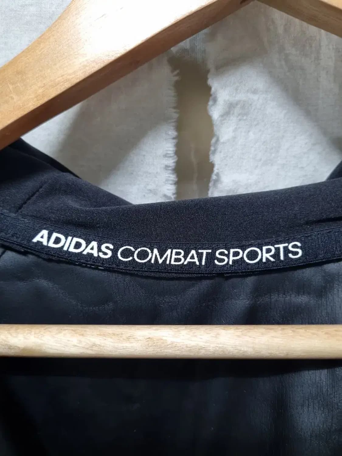 아디다스 컴뱃스포츠 후드 바람막이 자켓 셋업 XL 상품이미지4