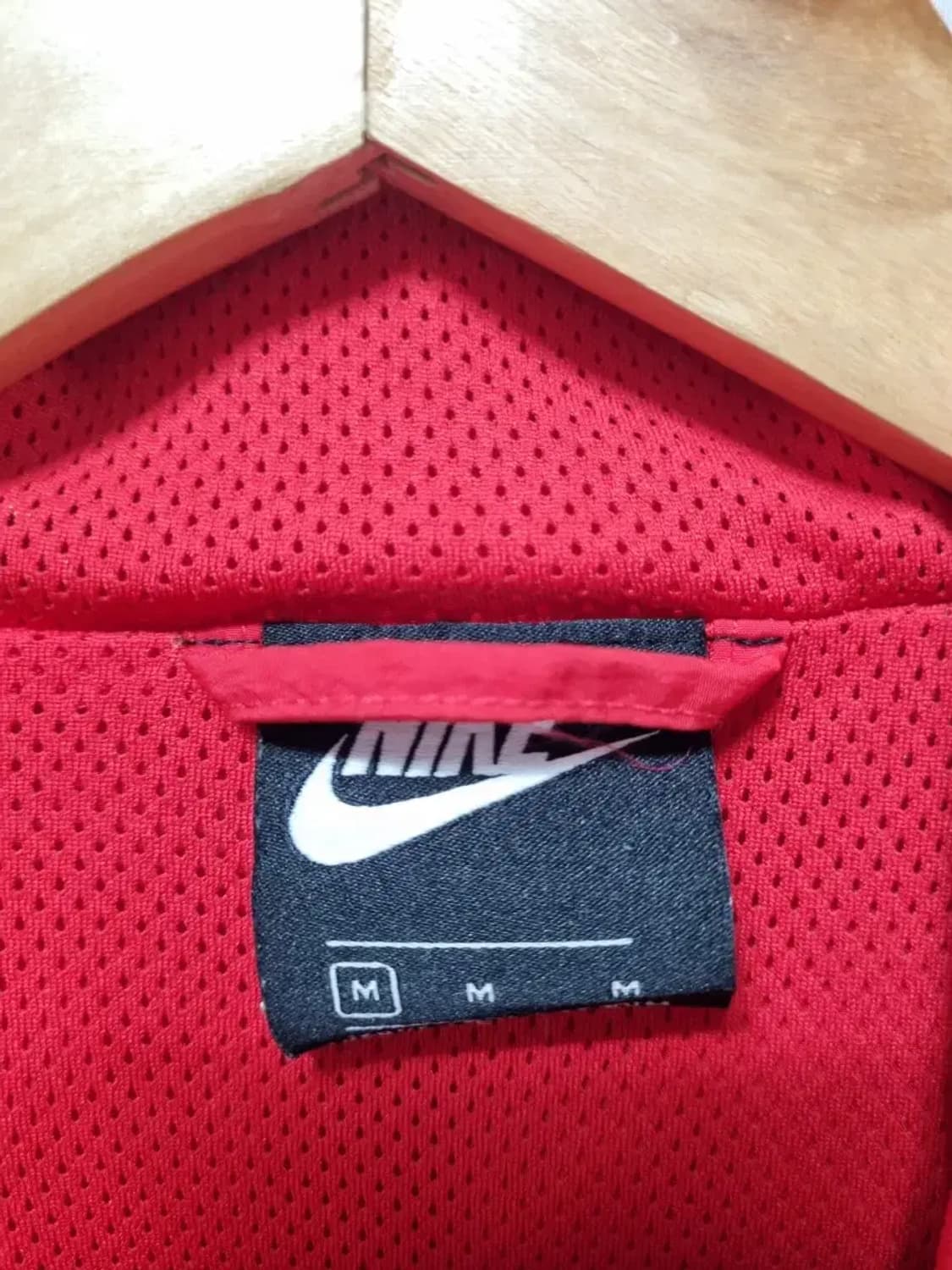 나이키 레드 바람막이 후드 아노락 M 상품이미지4