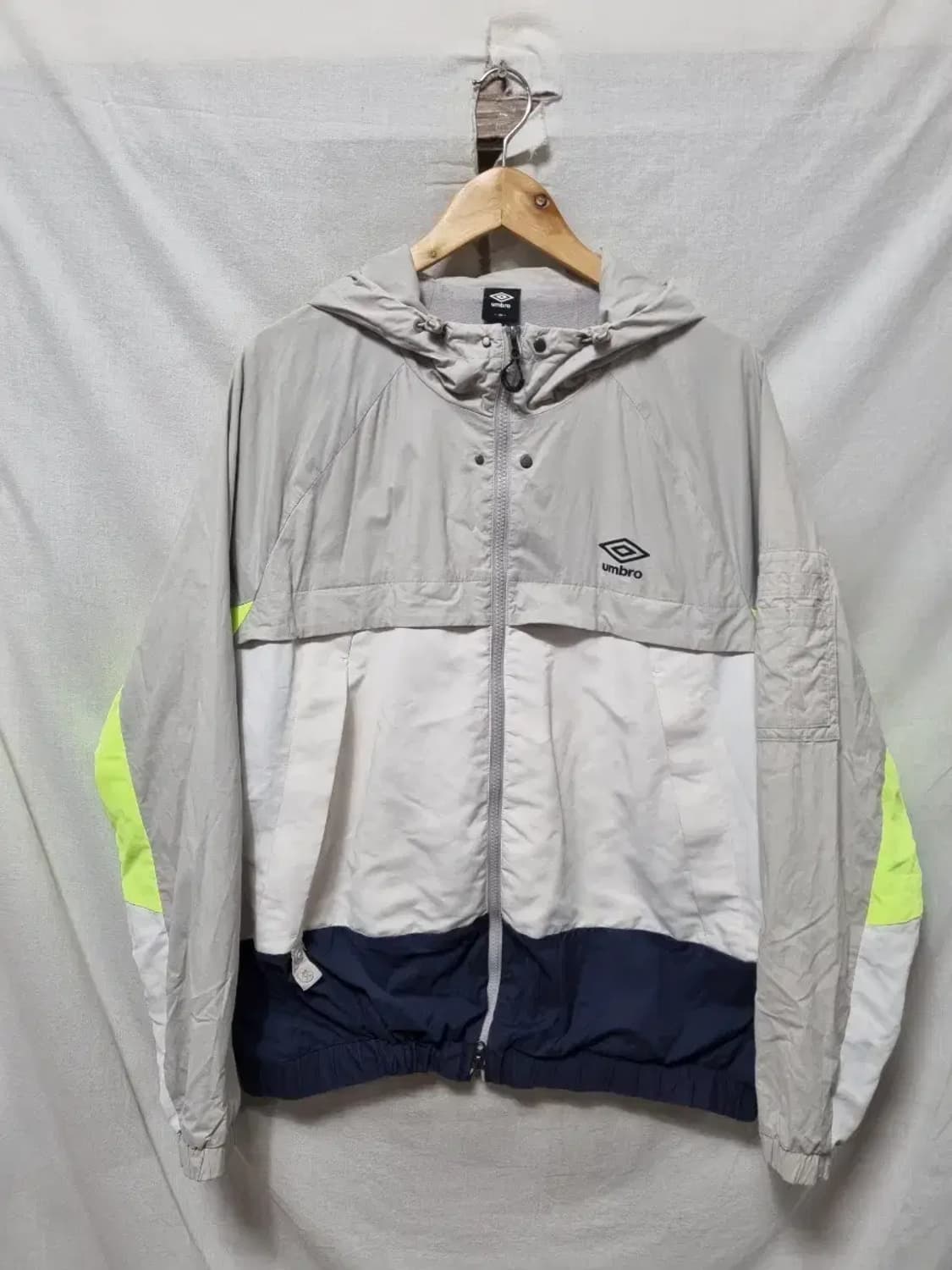 엄브로 바람막이 자켓 100 상품이미지1