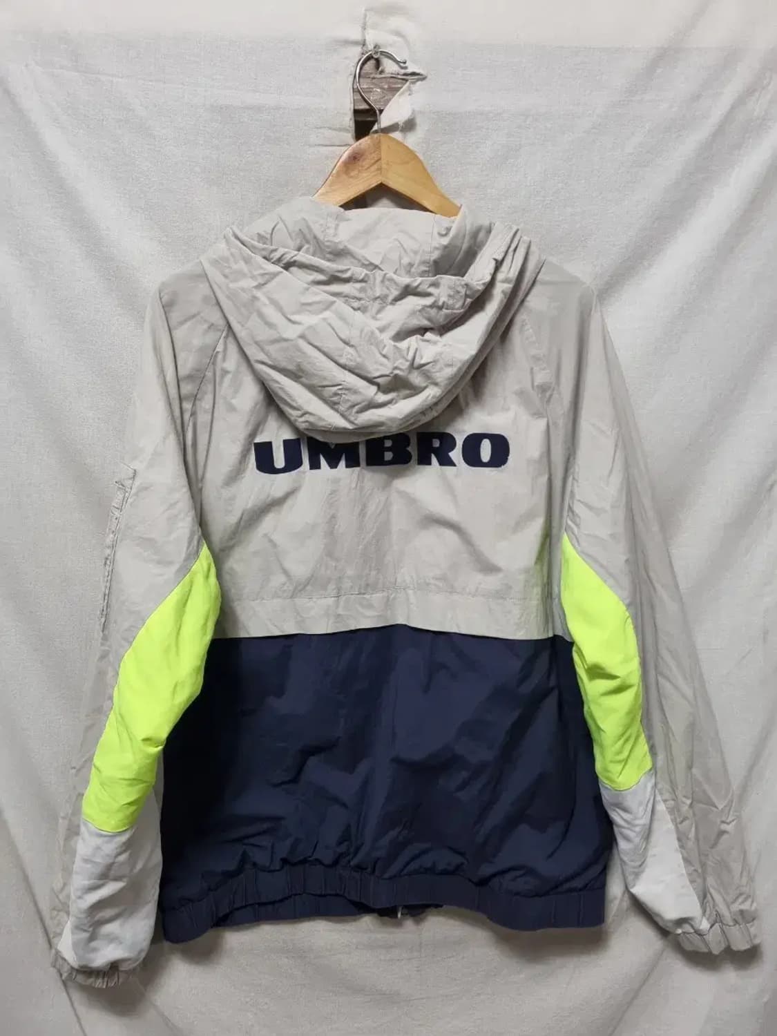 엄브로 바람막이 자켓 100 상품이미지2