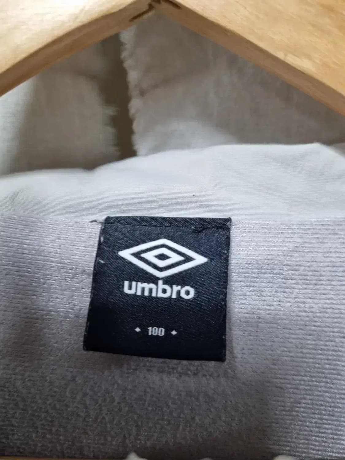 엄브로 바람막이 자켓 100 상품이미지4