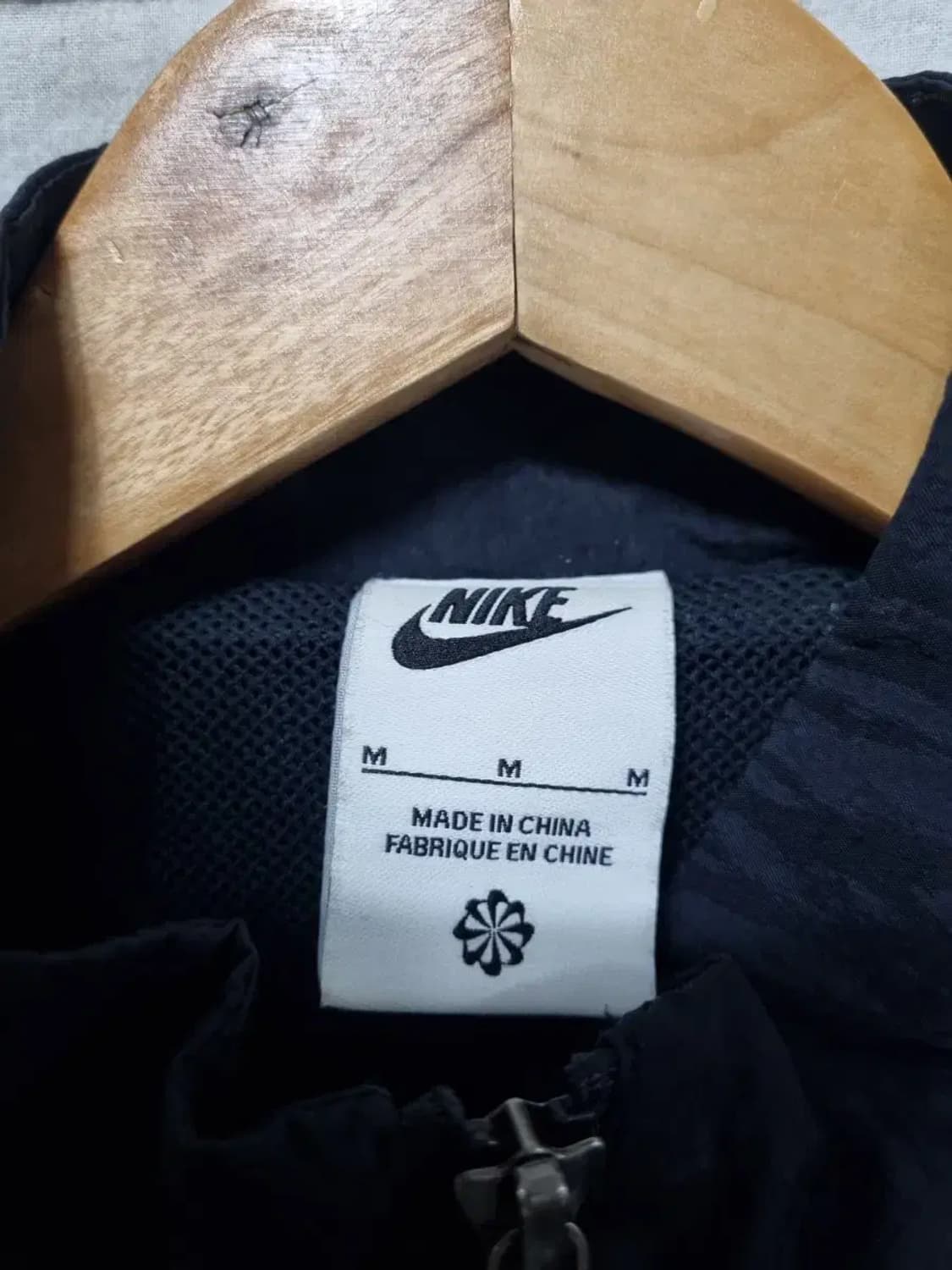 나이키 스우시 블랙 바람막이 자켓 M 상품이미지4