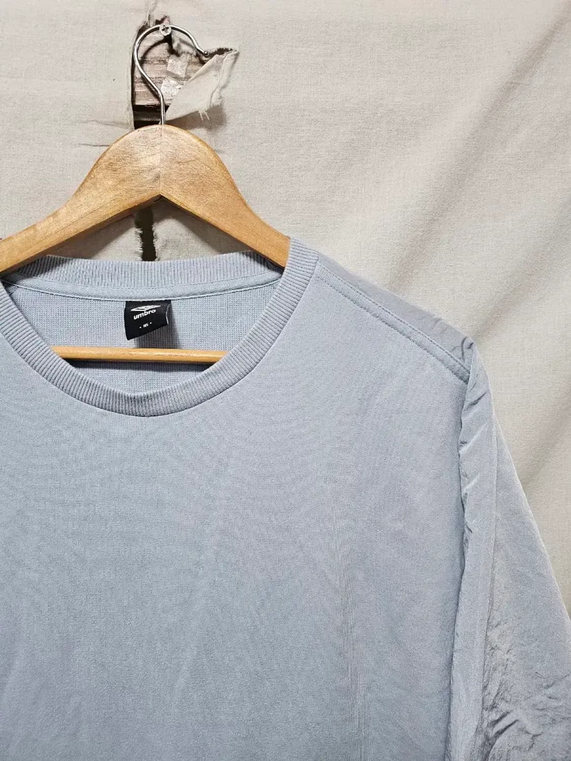 엄브로 포켓 맨투맨 105 상품이미지3