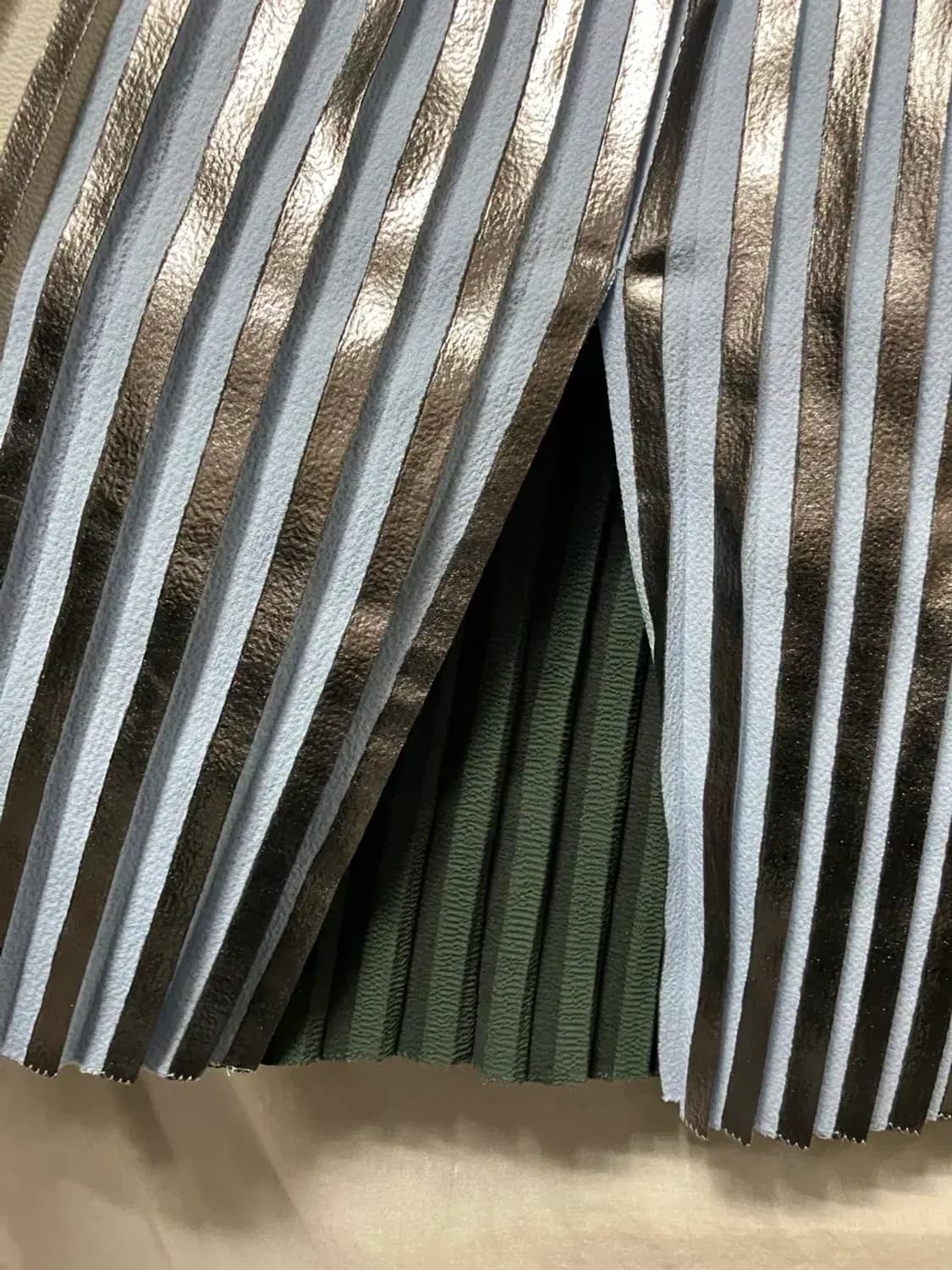 타임 포스트모던 메탈릭 플리츠 미디 스커트 S 상품이미지3