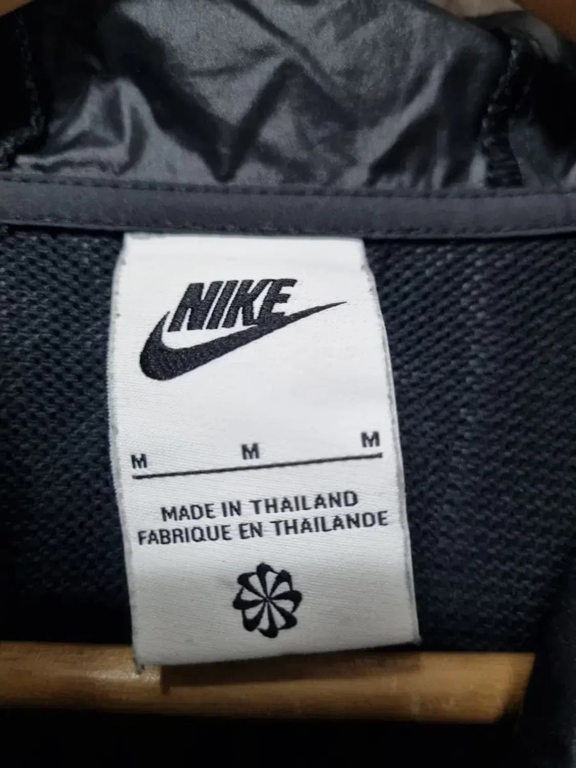 나이키 블랙 바람막이 자켓 여성 M 상품이미지4