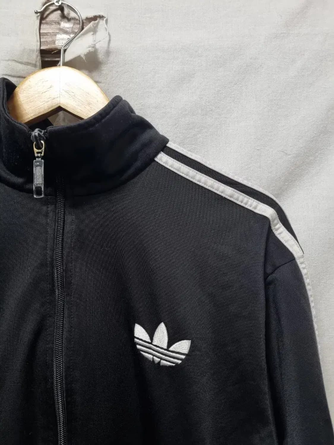 아디다스 블랙 삼선 트랙탑 105 상품이미지2