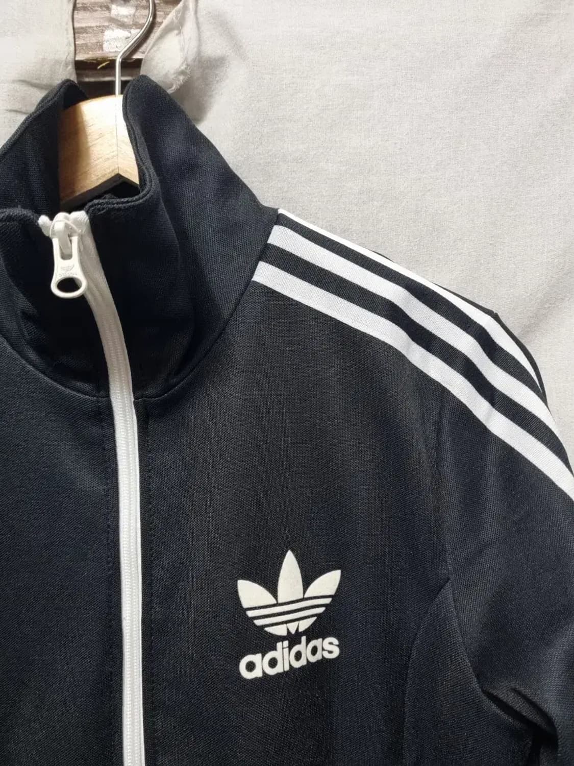 아디다스 블랙 삼선 오리지널 트랙탑 100 상품이미지2