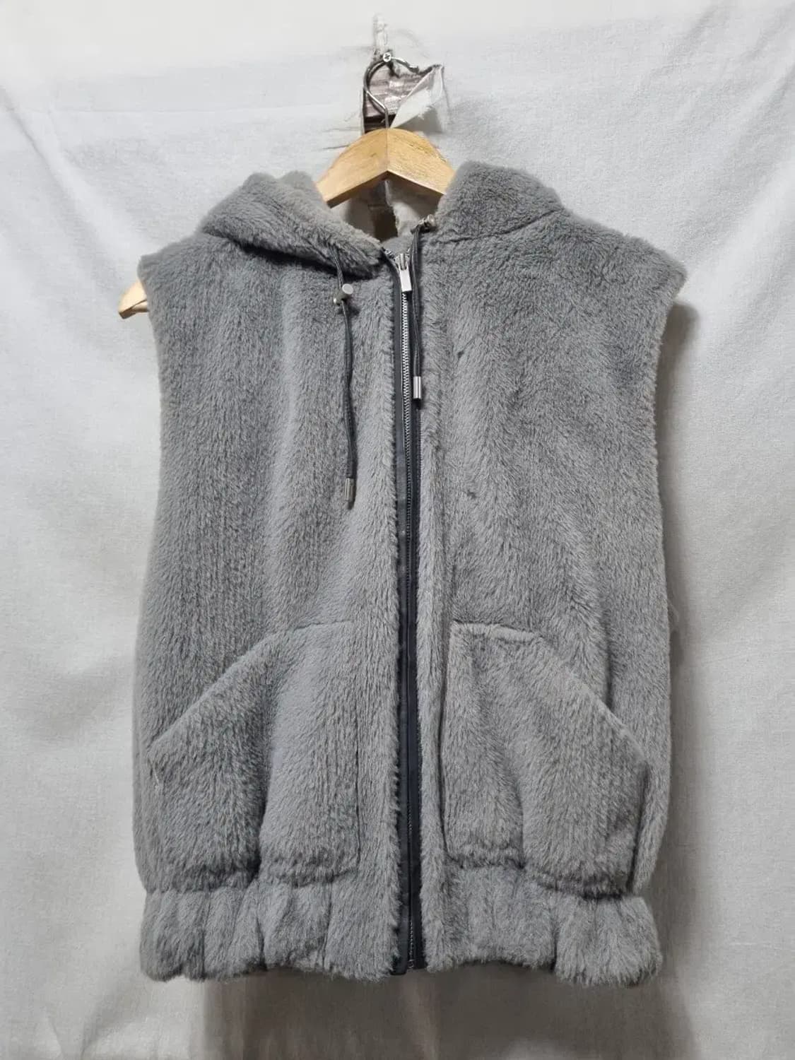 에고이스트 퍼 조끼 그레이 후드 베스트 집업 55 상품이미지1