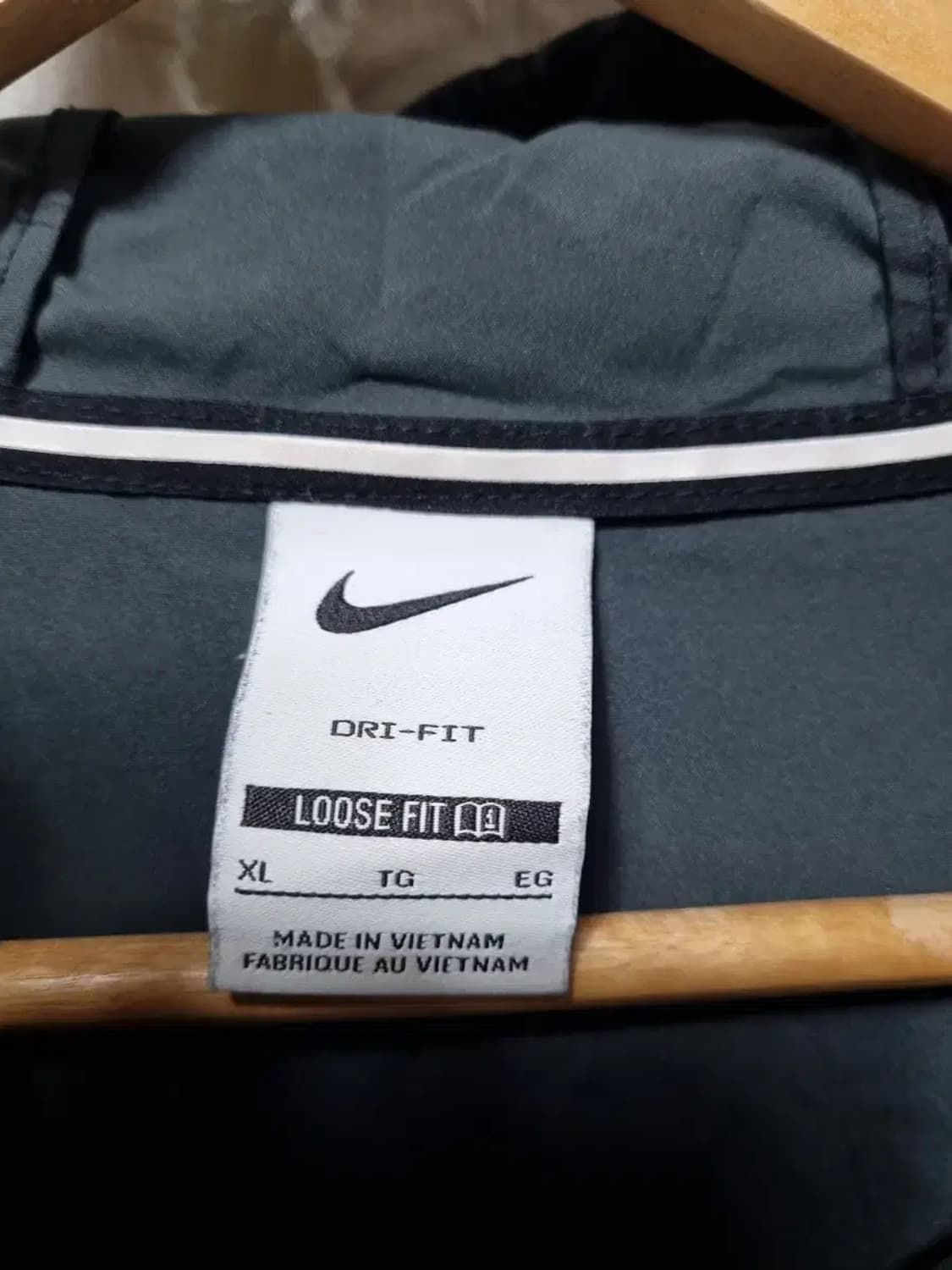 나이키 루즈핏 바람막이 아노락 XL 상품이미지4