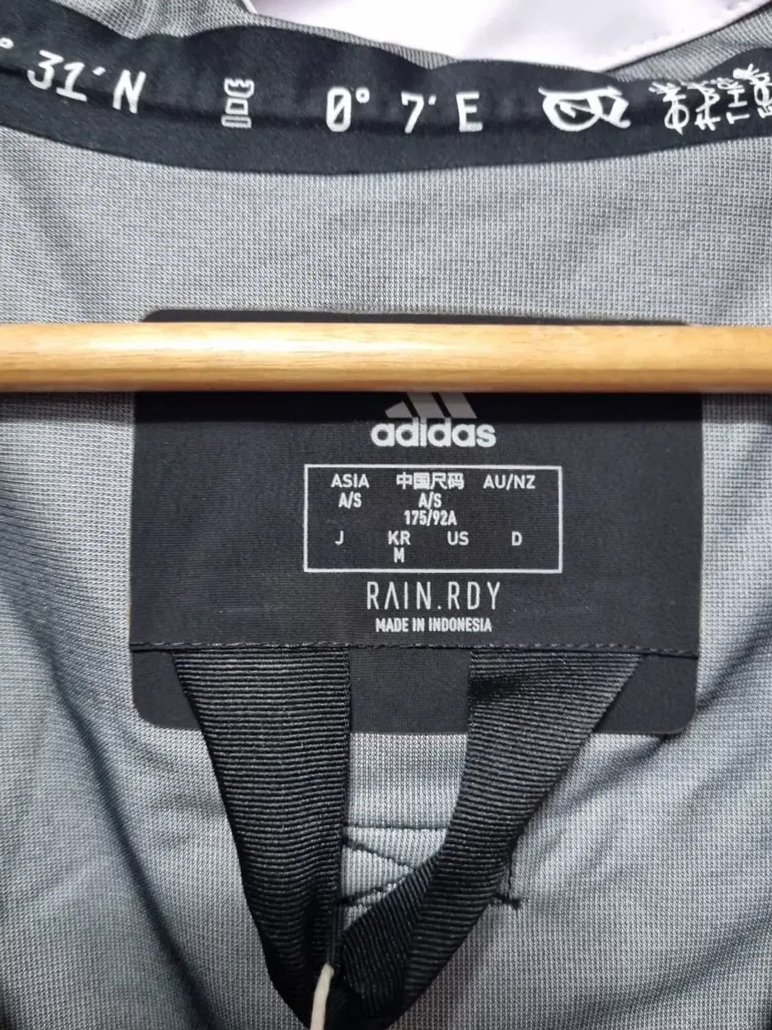 새상품) 아디다스 기능성 레인 자켓 바람막이 M 상품이미지4