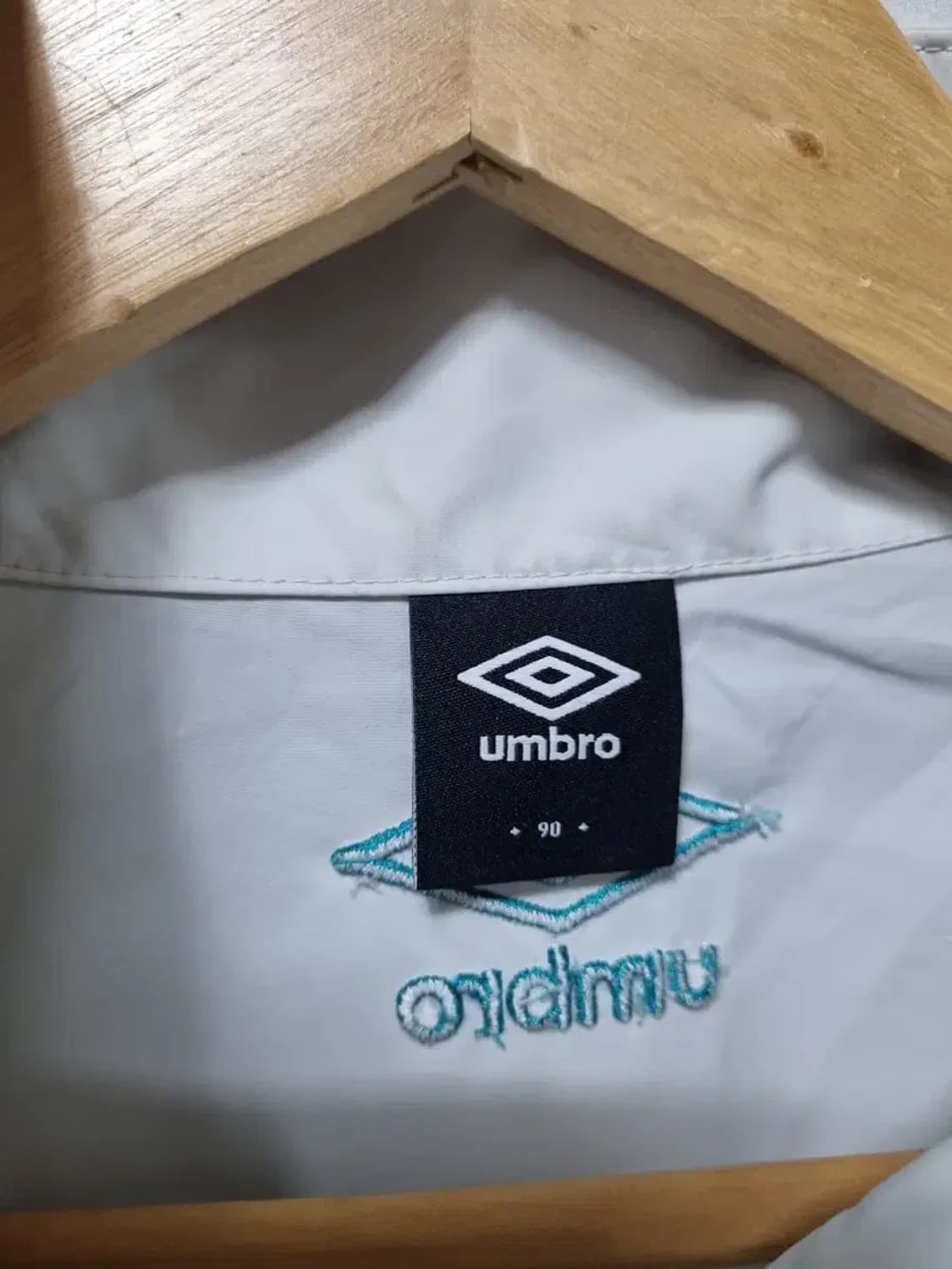 엄브로 바람막이 자켓 90 상품이미지4