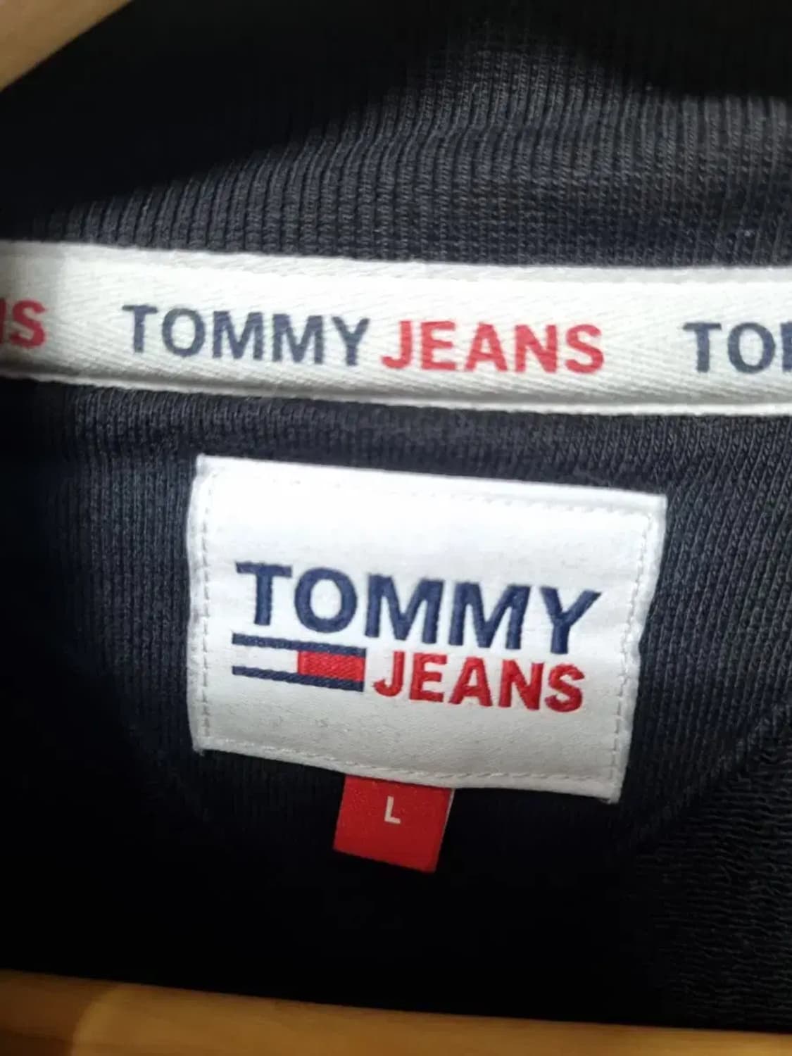 타미힐피거 반집업 맨투맨 105 상품이미지4