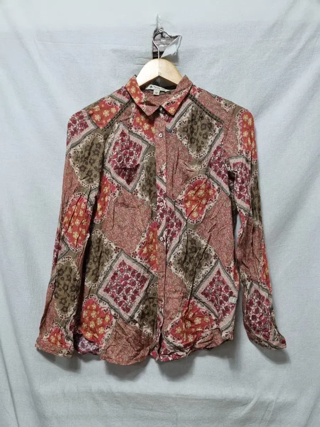 썰스데이아일랜드 패턴 셔츠 블라우스 S 상품이미지1