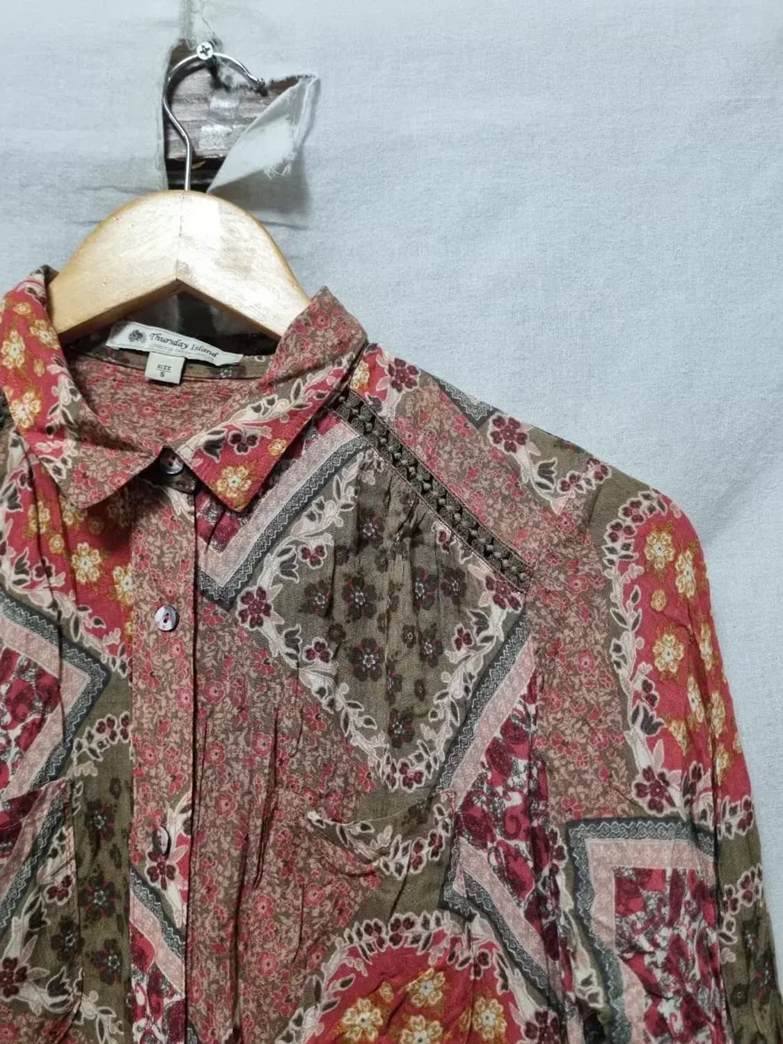 썰스데이아일랜드 패턴 셔츠 블라우스 S 상품이미지3