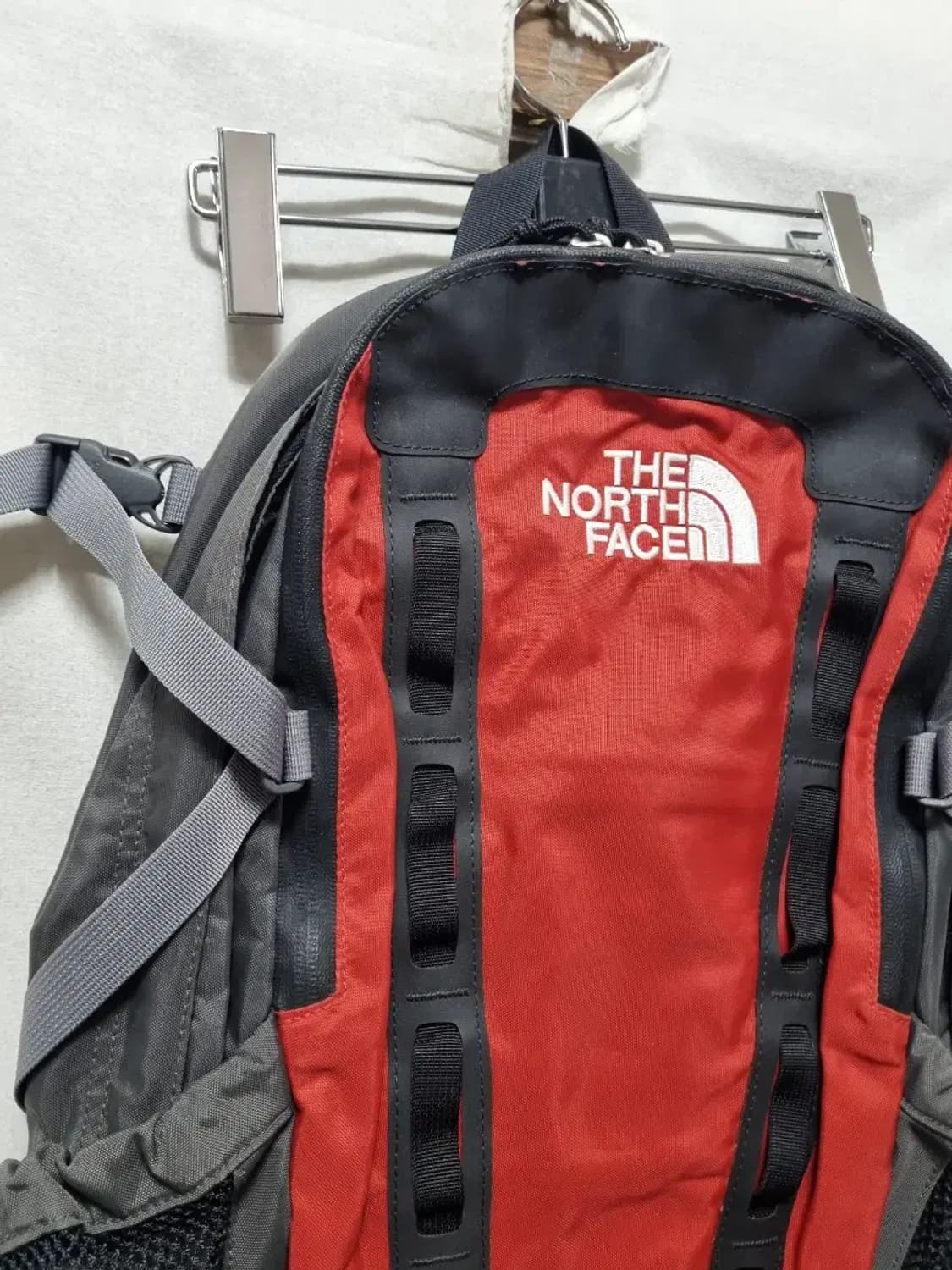 노스페이스 쿼사 백팩 레드/블랙 상품이미지3