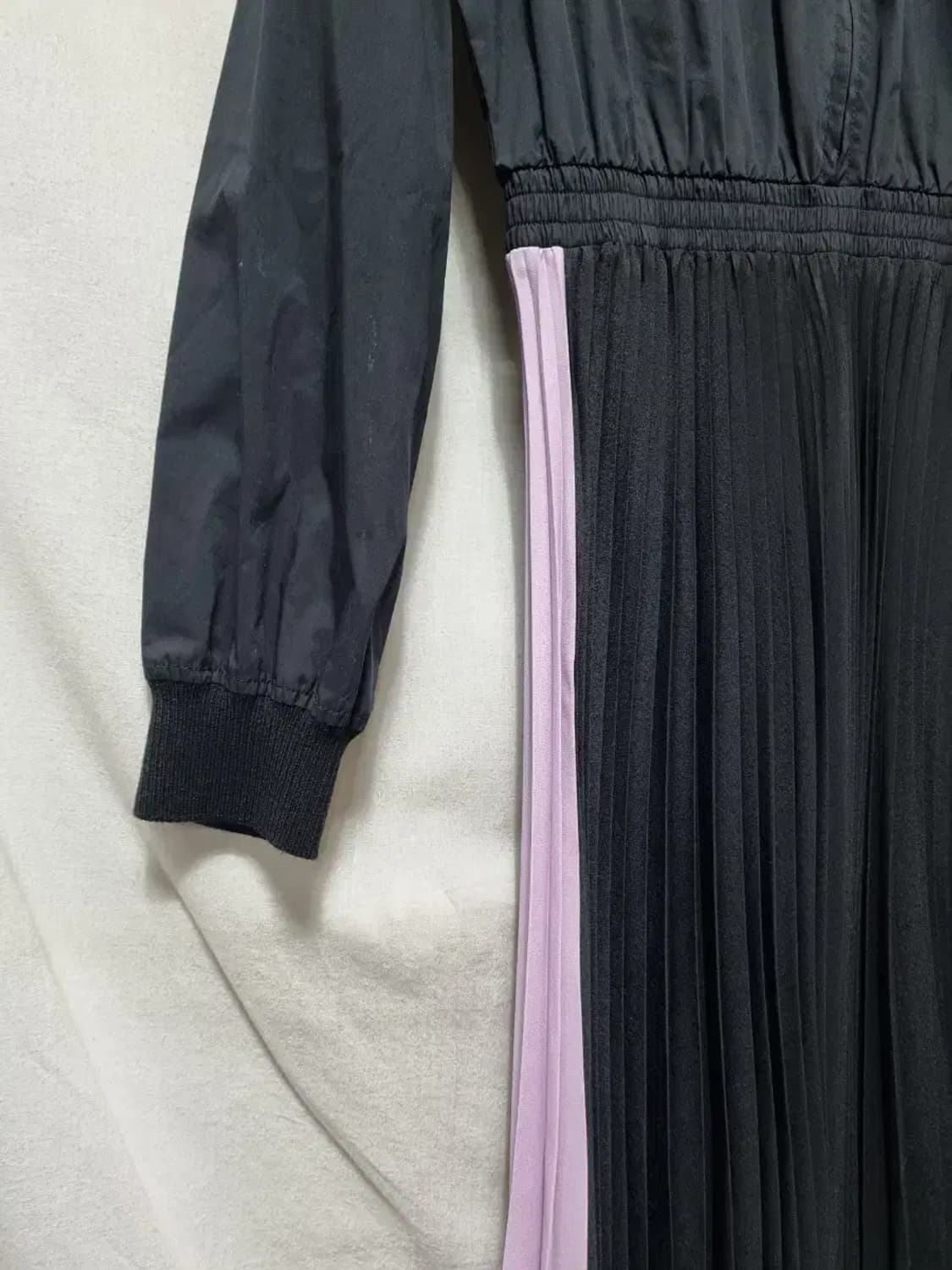 듀엘 블랙 플리츠 연보라 포인트 롱 원피스 S 상품이미지4