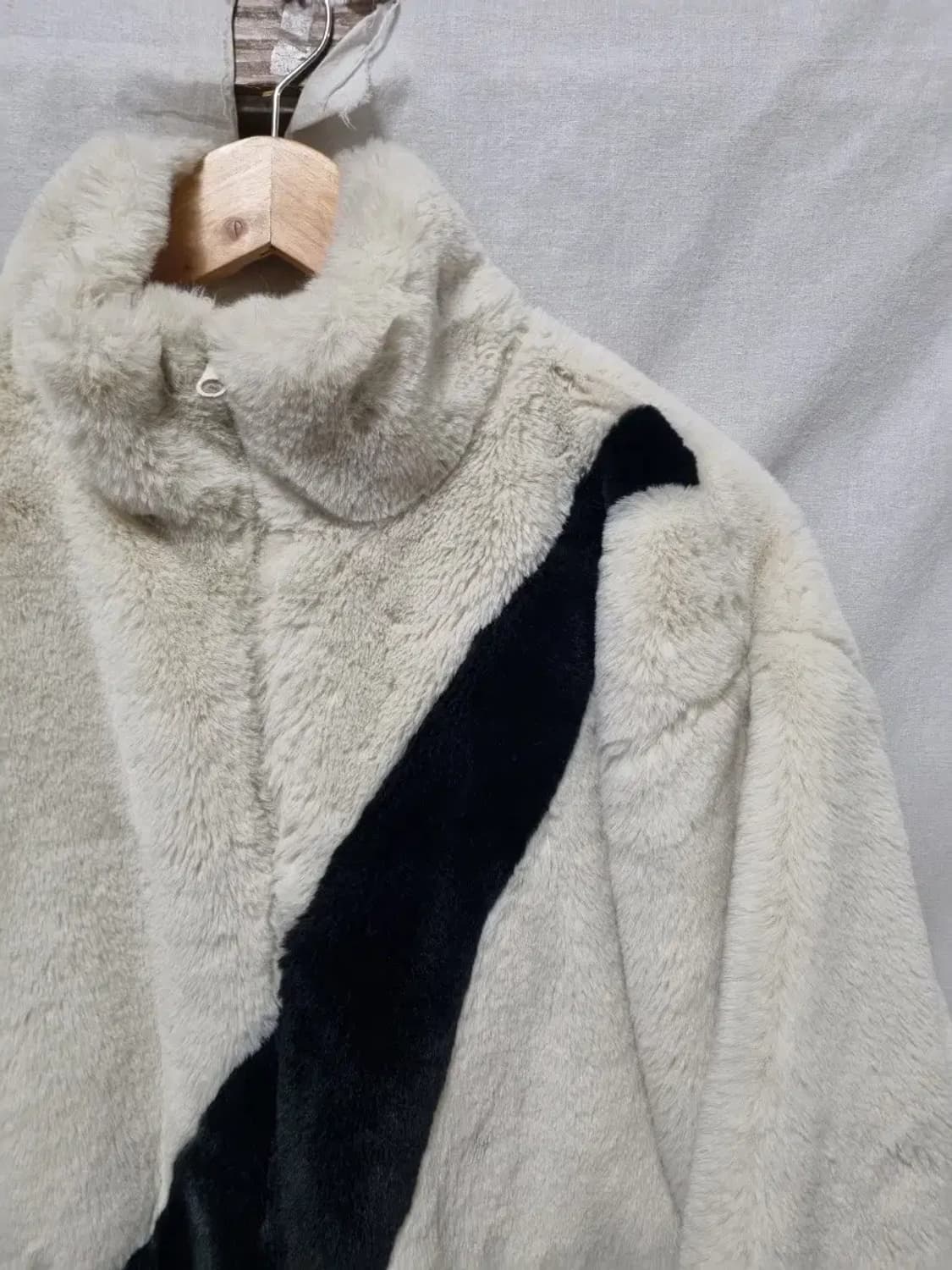 나이키 빅스우시 퍼 자켓 L 상품이미지3