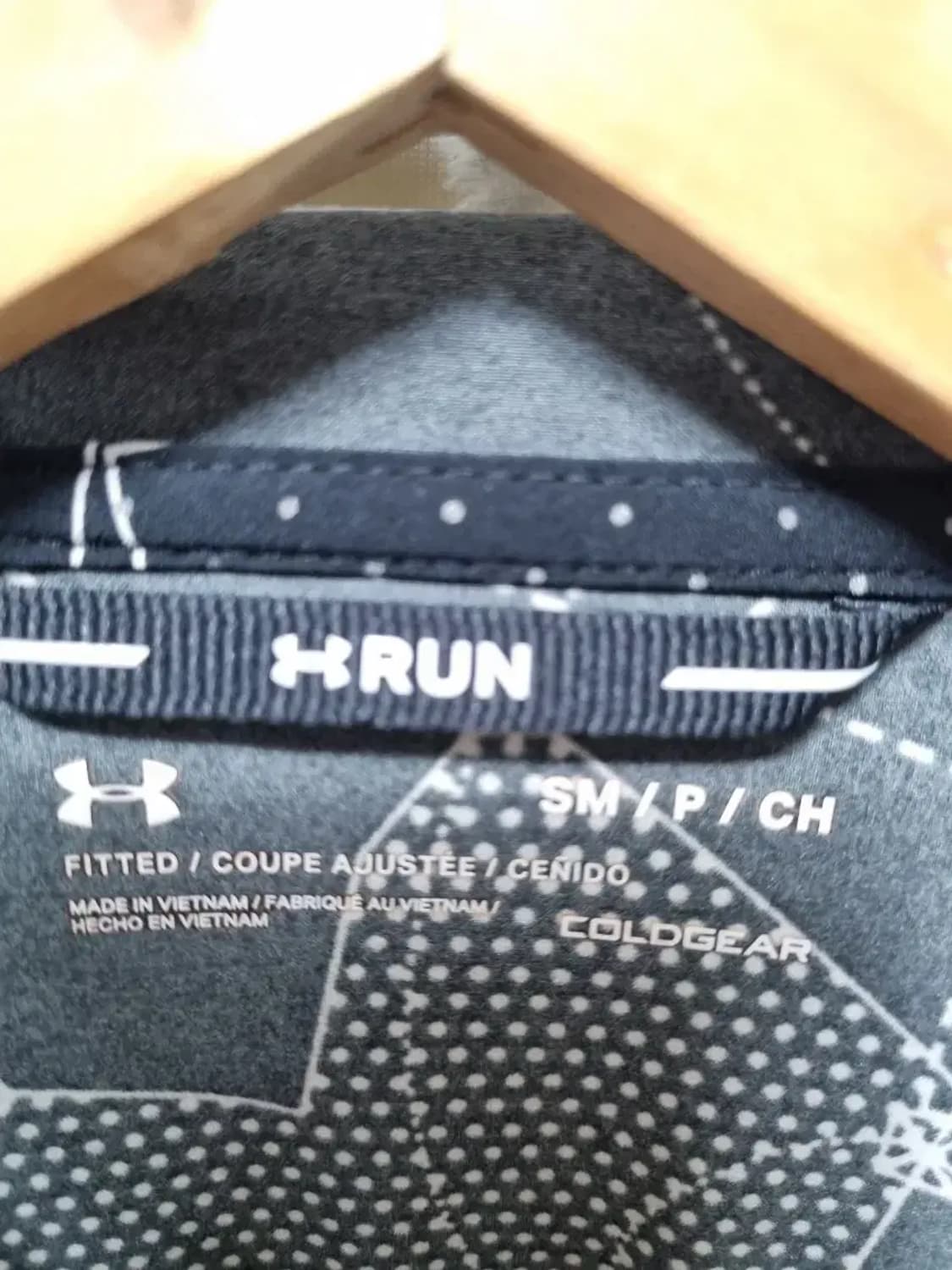 언더아머 런닝 바람막이 자켓 S 상품이미지4