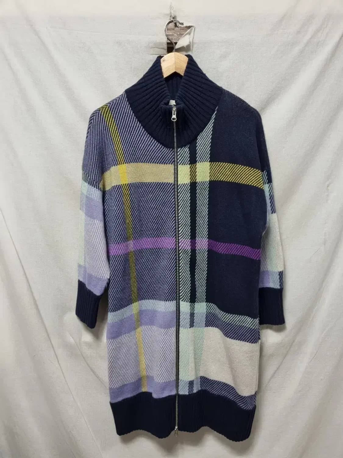 오일릴리 체크 패턴 니트 가디건 S 상품이미지1