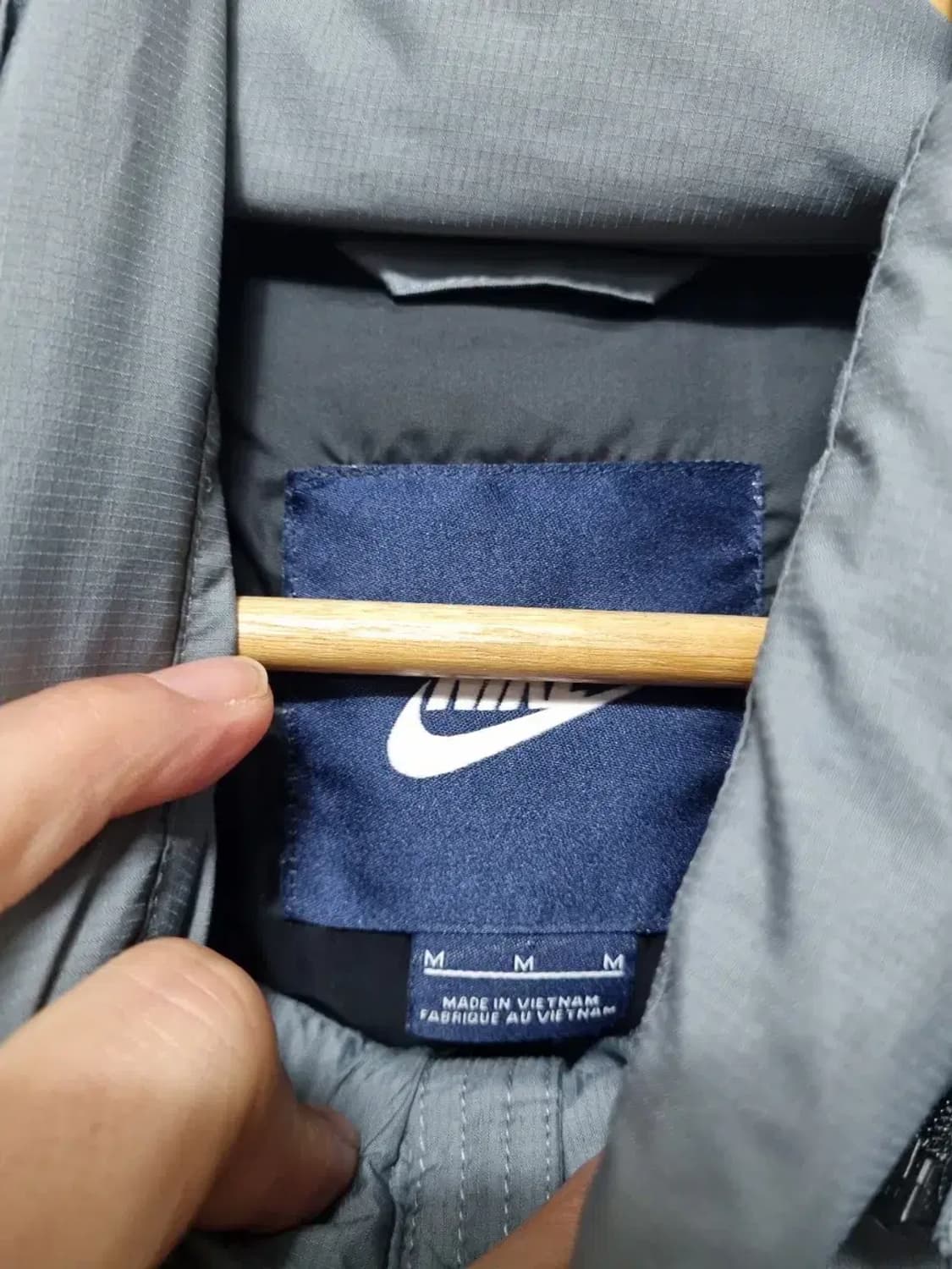 나이키 패딩 점퍼 M 상품이미지4