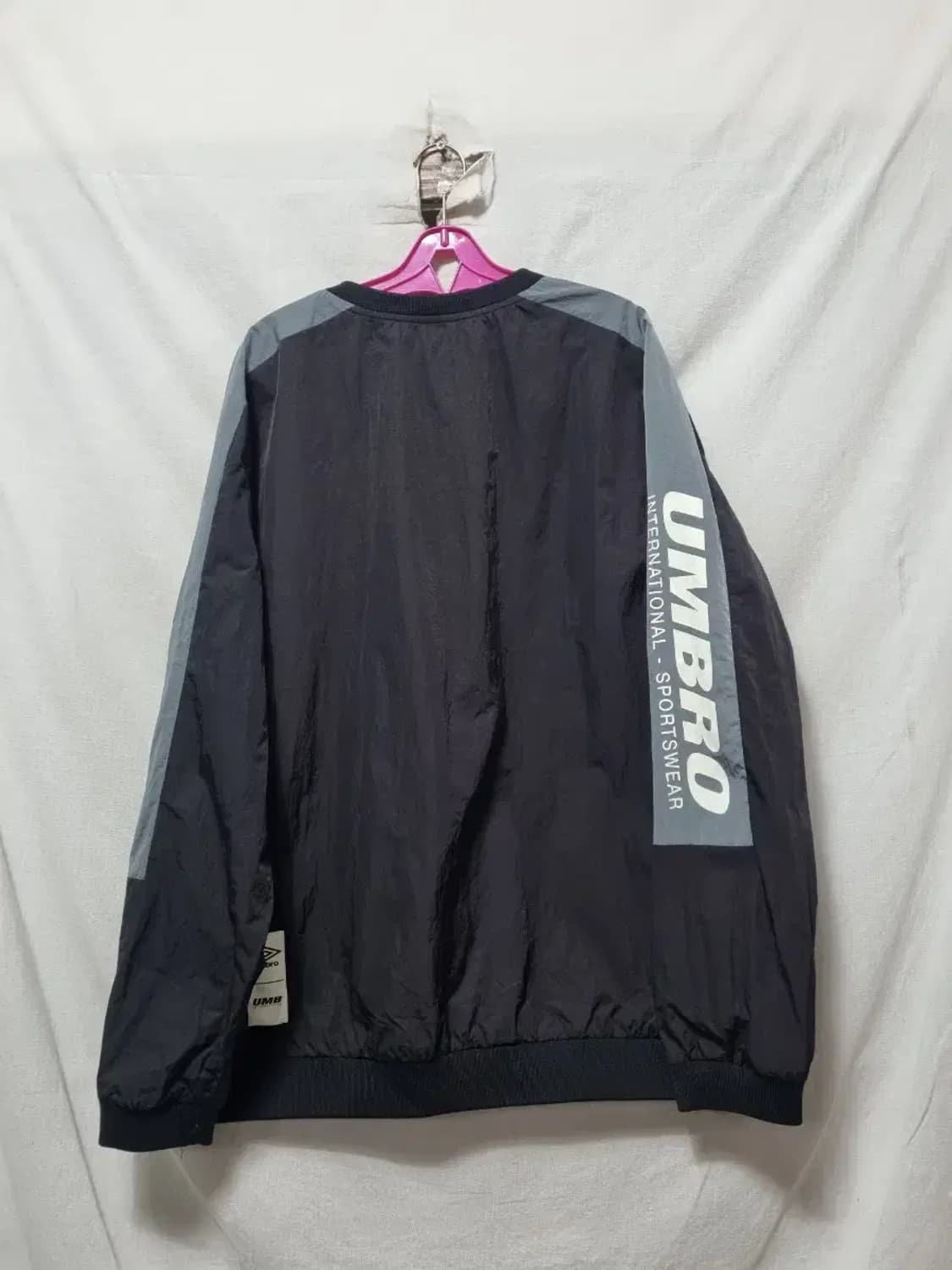 엄브로 바람막이 맨투맨 100 상품이미지2