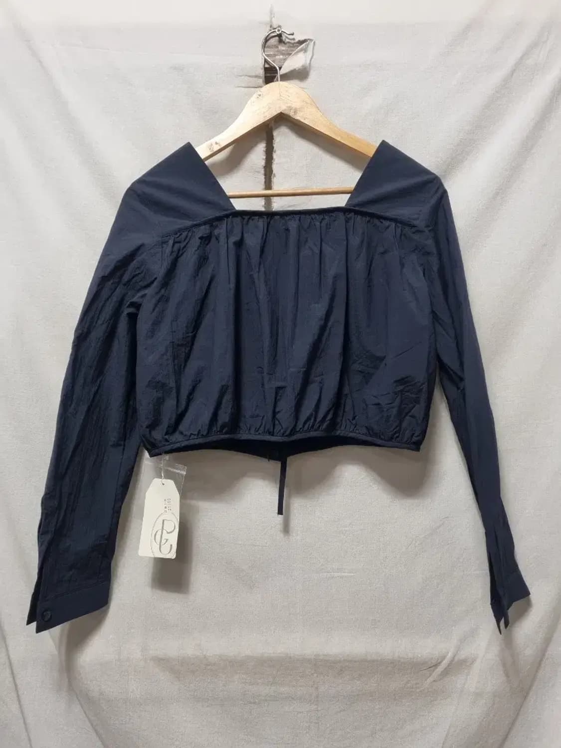 페이지유 네이비 스퀘어넥 셔링 크롭 블라우스 F 상품이미지2