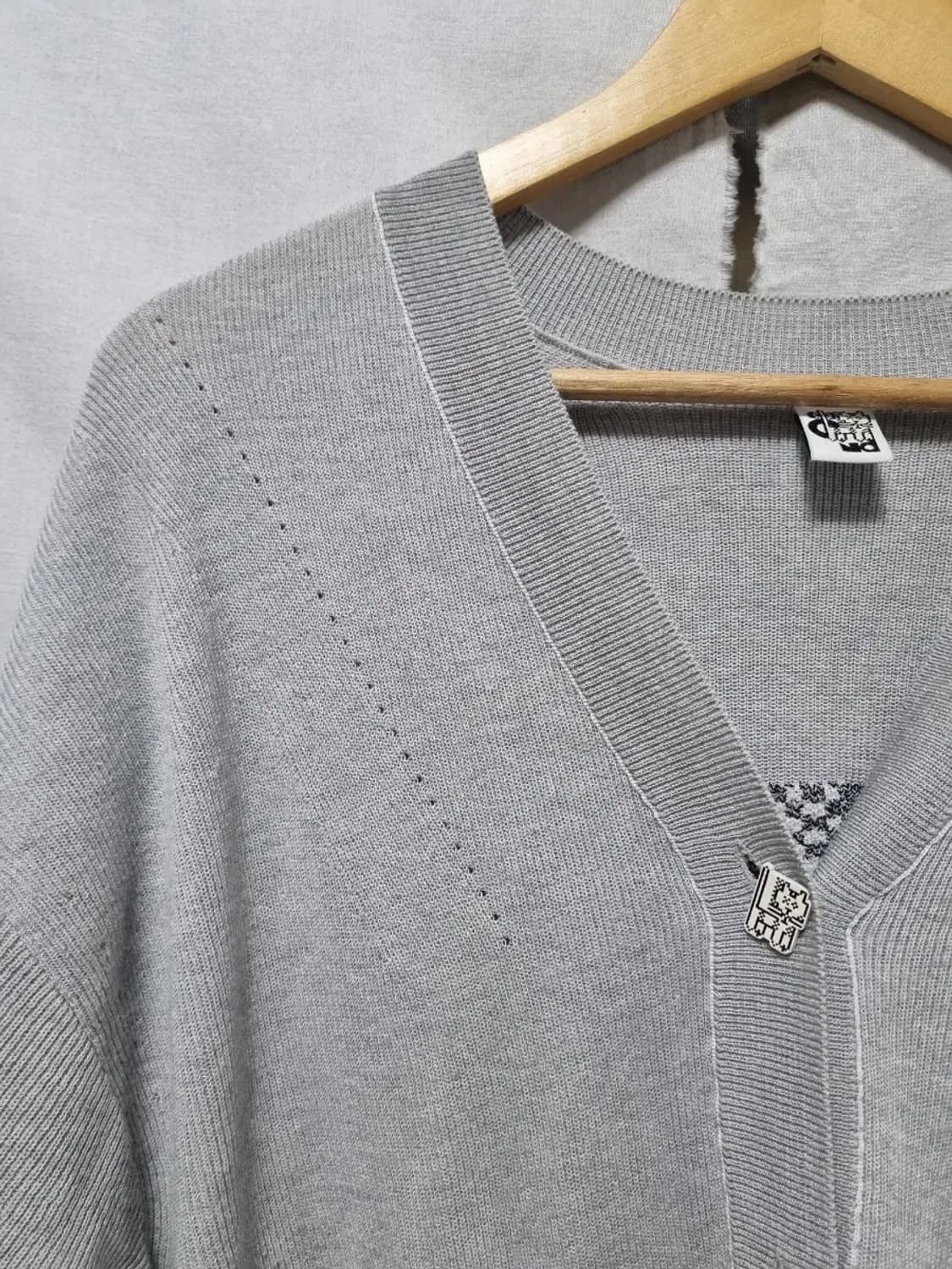 오즈세컨 브이넥 니트 가디건 85 상품이미지3