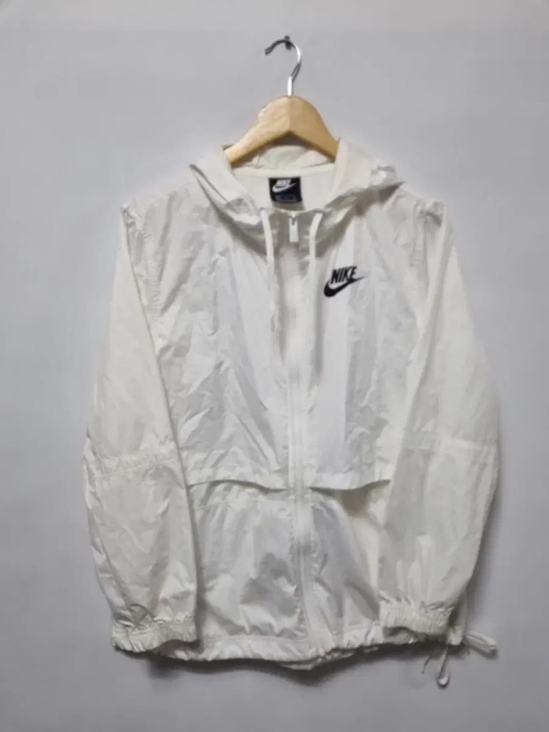 나이키 화이트 바람막이 자켓 여성 95 상품이미지1