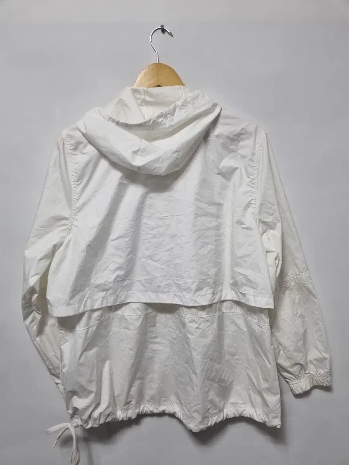 나이키 화이트 바람막이 자켓 여성 95 상품이미지2