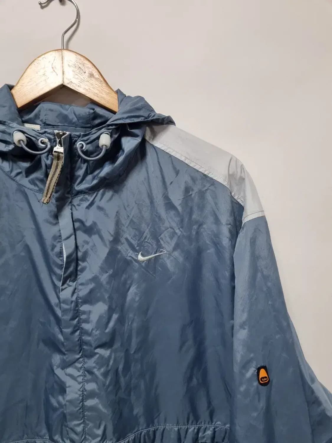 나이키 올드스쿨 바람막이 아노락 105 상품이미지3