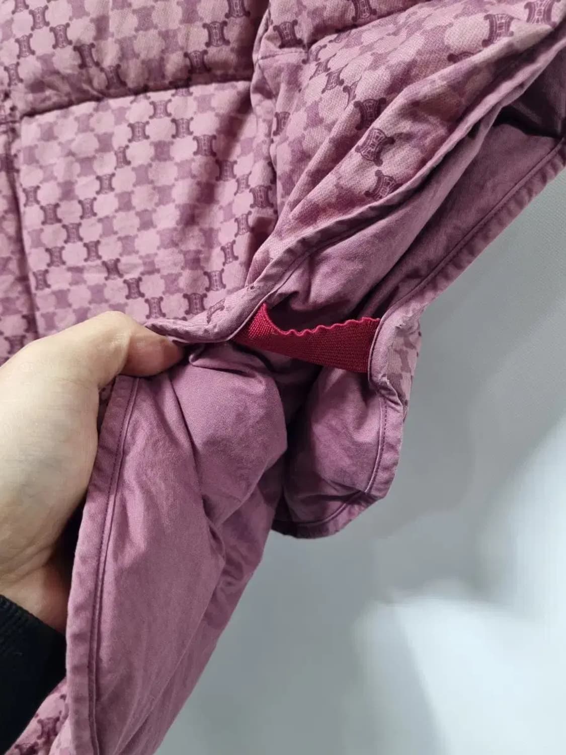 셀린느 마카담 패턴 숄 패딩 조끼 F 상품이미지6