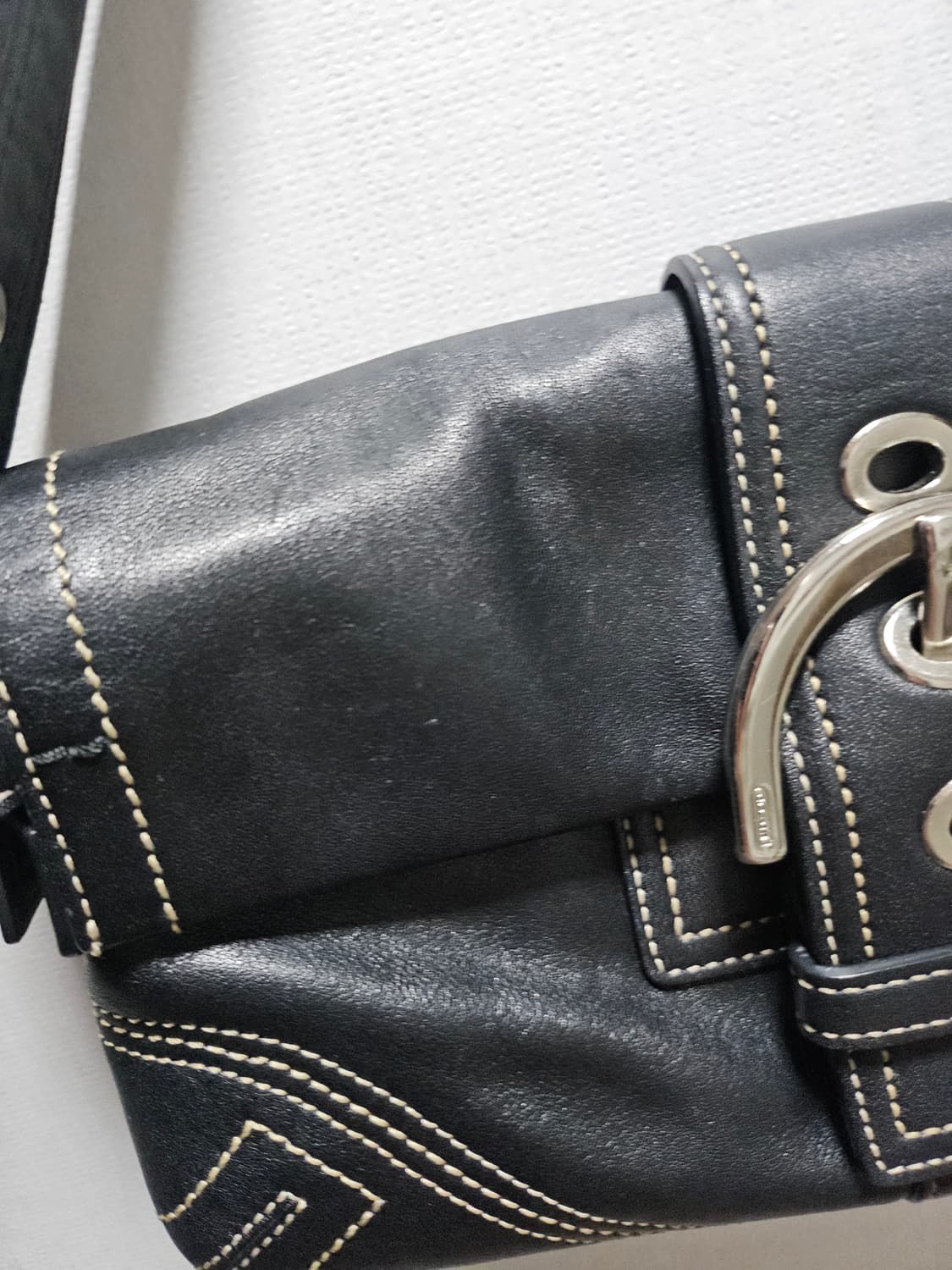 코치 버클 빈티지 숄더백 상품이미지2