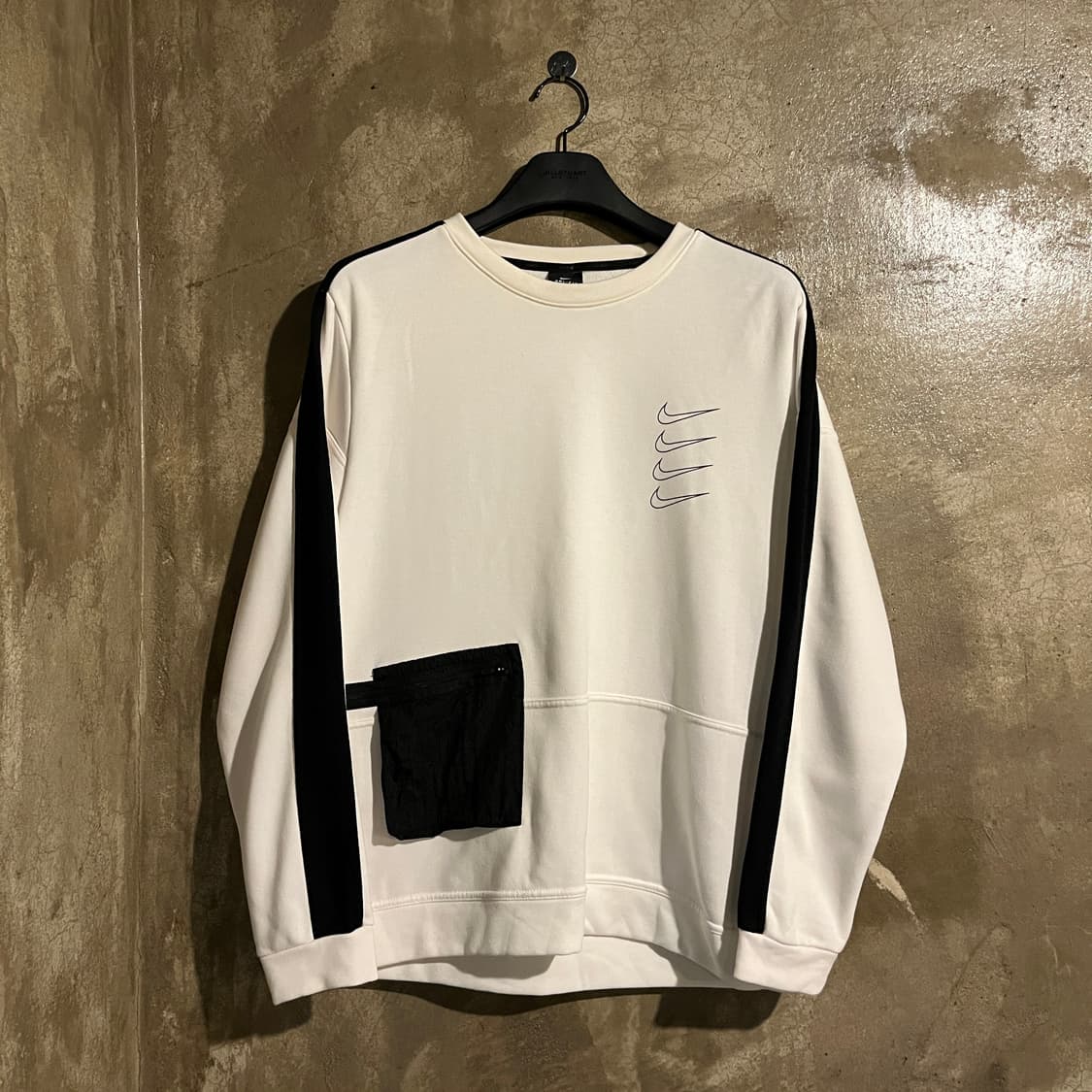 나이키 맨투맨 상품이미지1