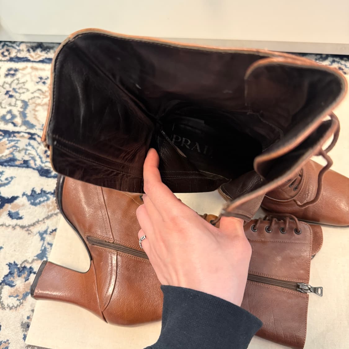 프라다 레이스업 부츠 브라운 상품이미지5