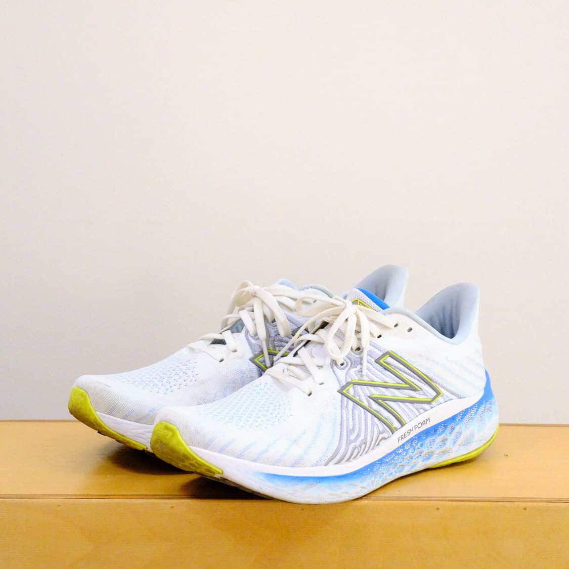 뉴발란스 프레쉬폼 270판매 상품이미지1