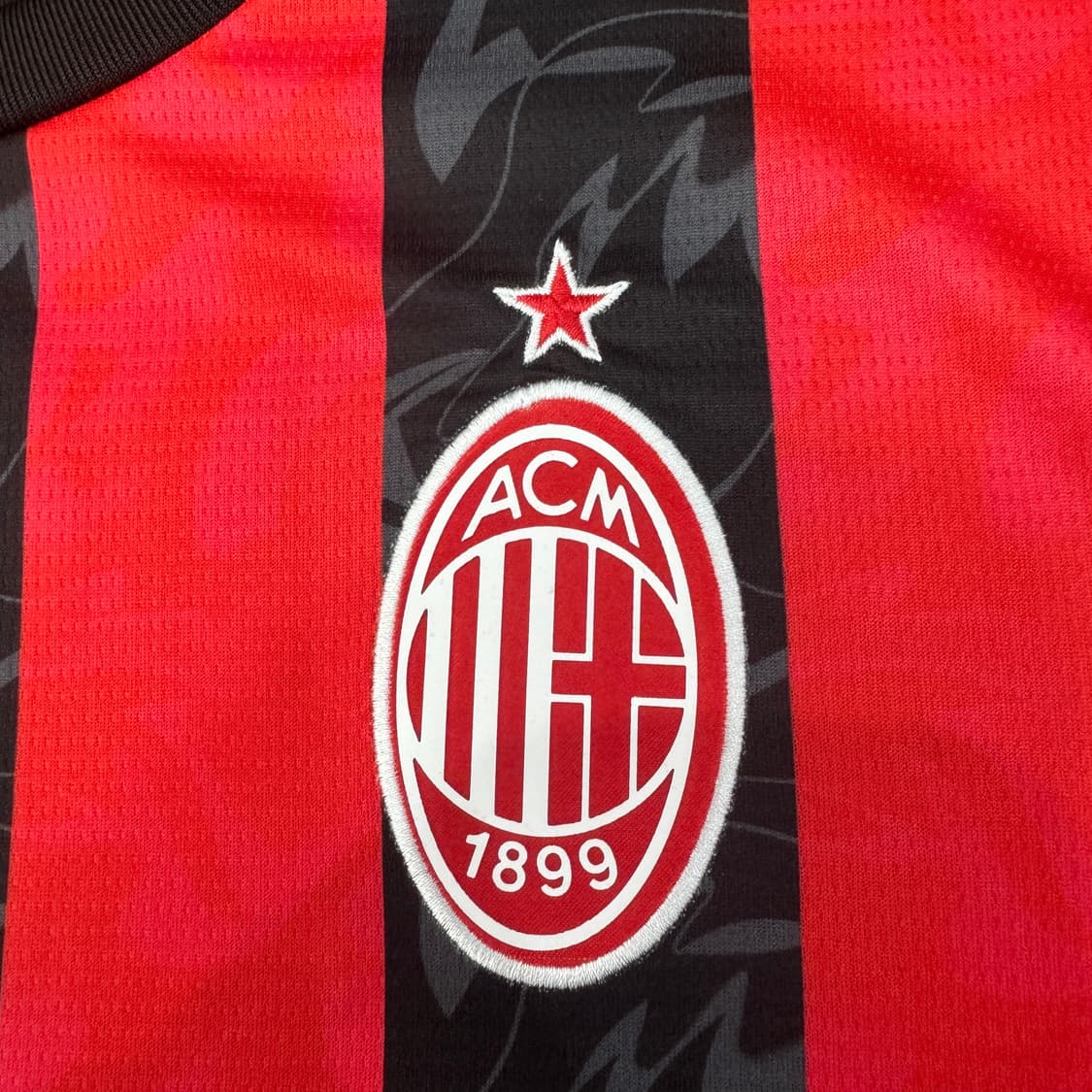 25-26 AC밀란 홈 유니폼 상품이미지4