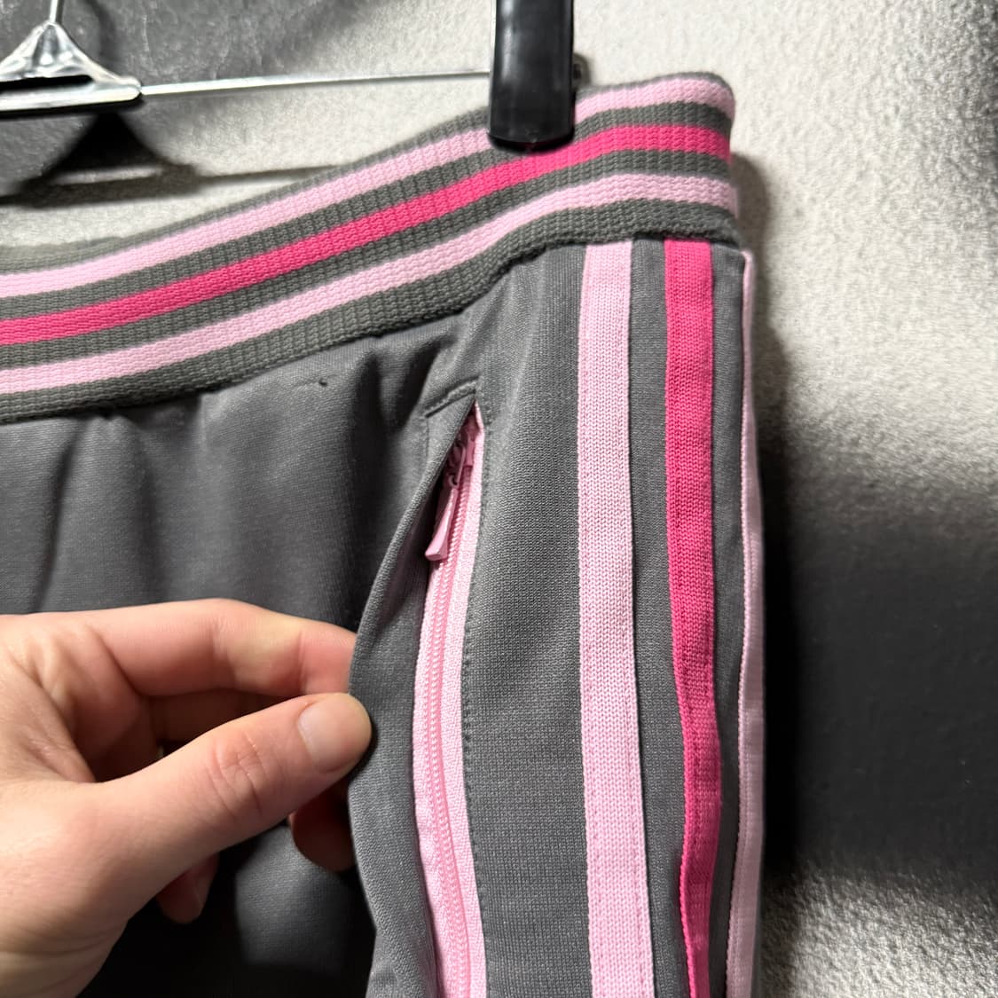 아디다스 핑크 삼선 라인 배색 세미 부츠컷 트랙 팬츠 상품이미지4