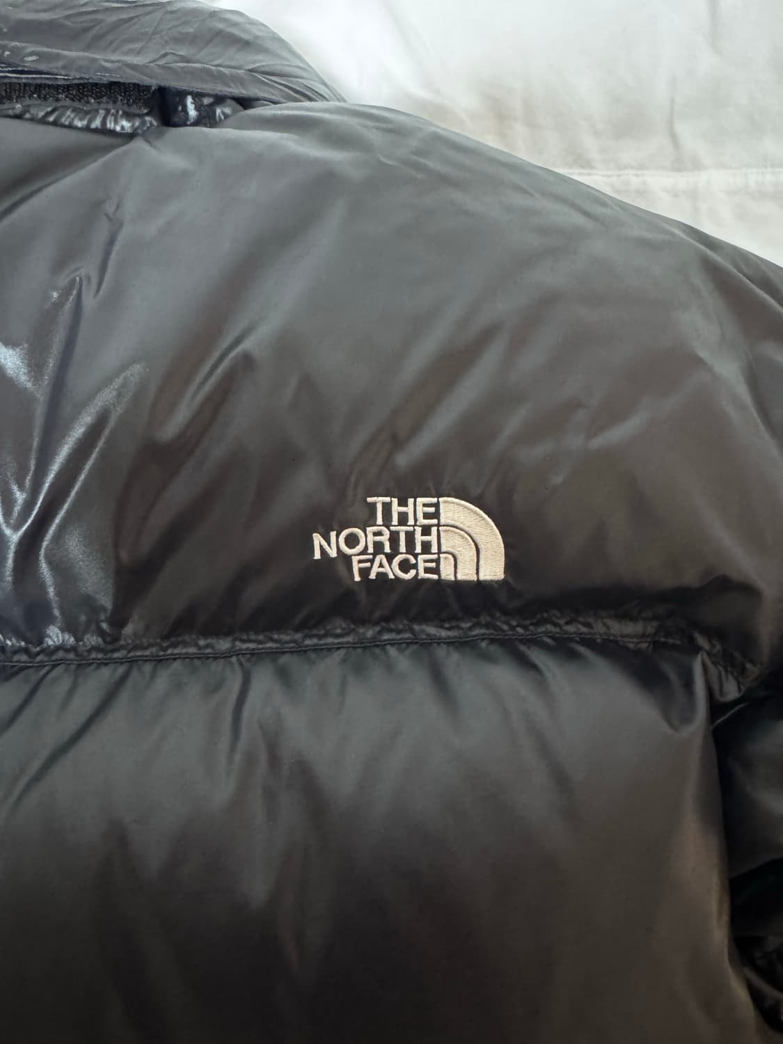 노스페이스 유광 700 눕시 패딩 급처 상품이미지4