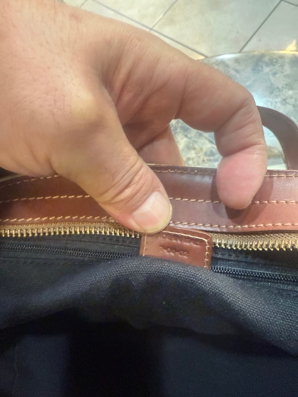 정품 버버리 노바체크 쇼퍼백 팝니다 상품이미지8