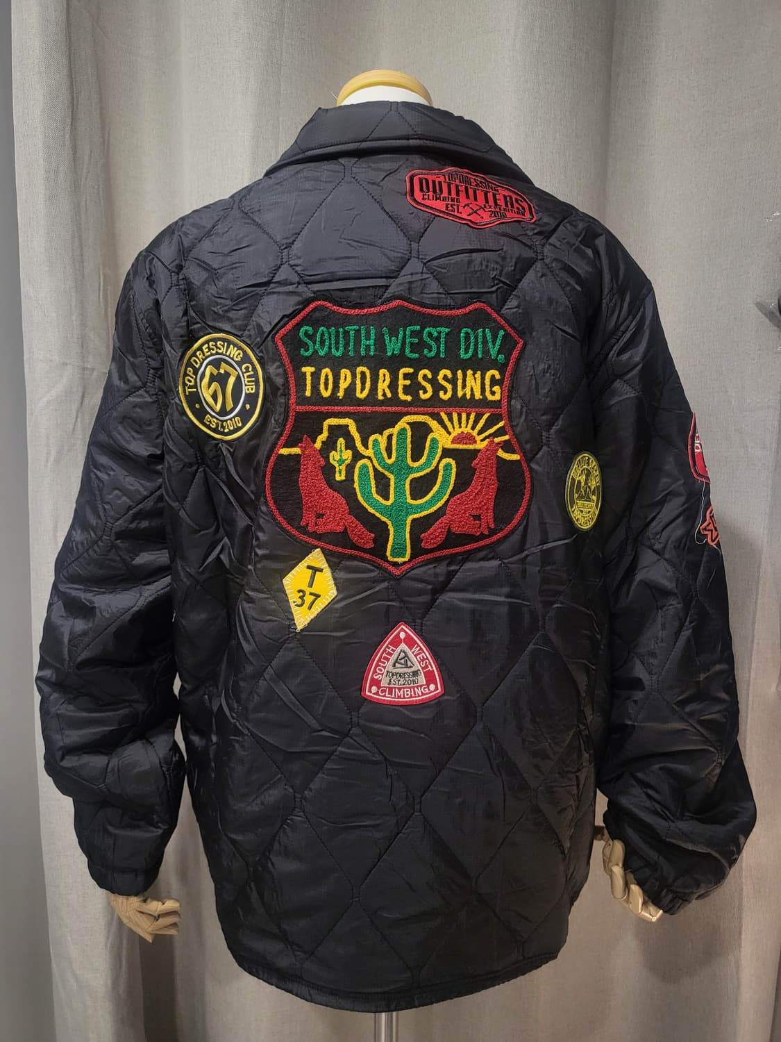 택포♦️새상품 경량 패딩 깔깔이 퀼팅 자켓 아우터 블랙 점퍼 와펜 남여공 상품이미지4