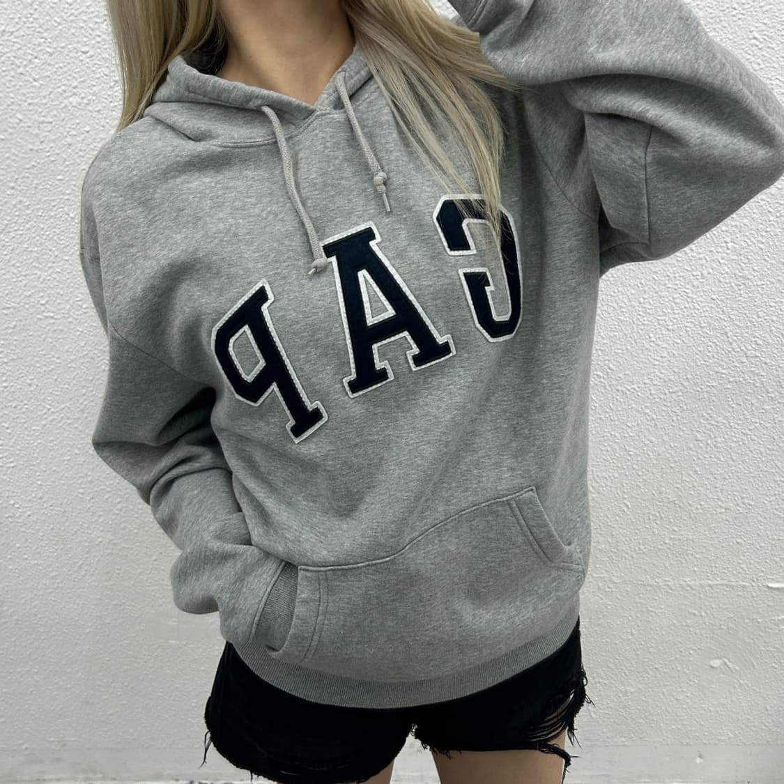 갭 센터로고 그레이 후드 L 상품이미지1