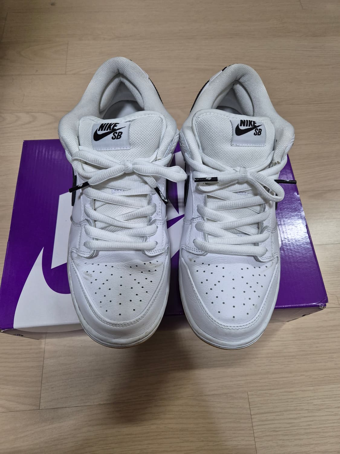 나이키 sb 덩크 로우 상품이미지1