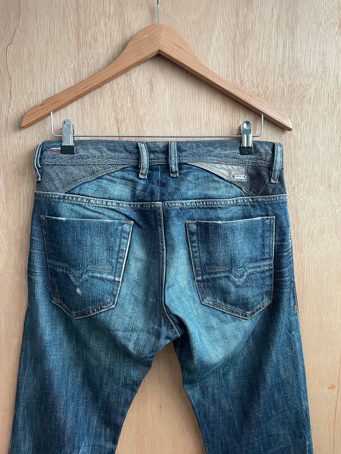 디젤 플레어 데님 팬츠 상품이미지5