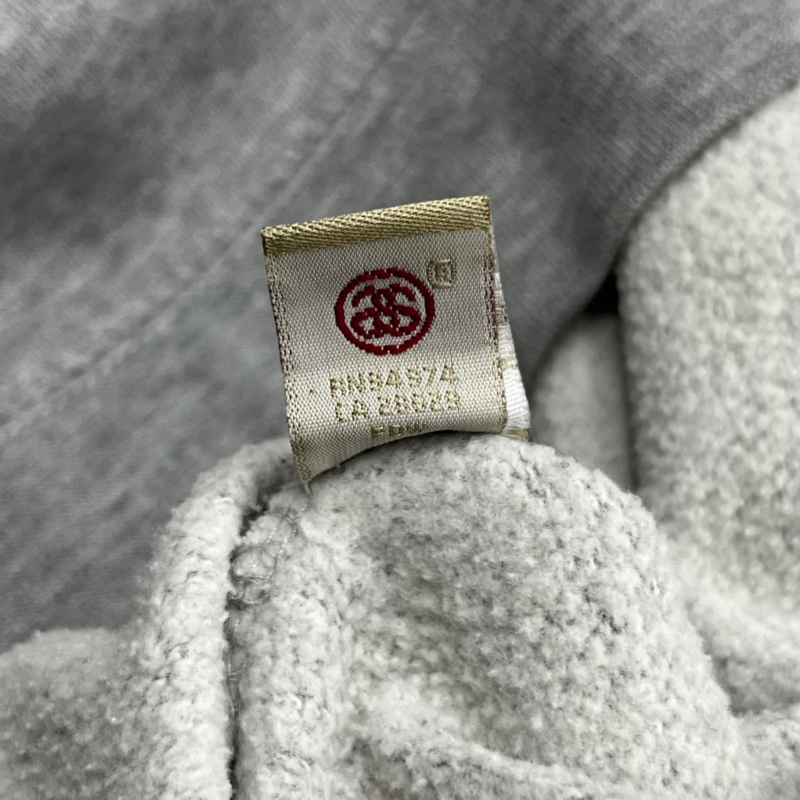 스투시 센터로고 그레이 맨투맨 상품이미지5