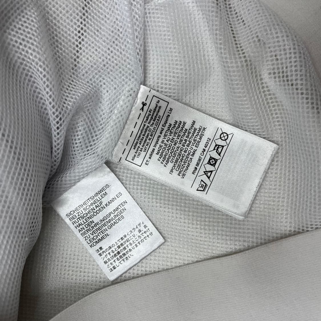 아디다스 바이에른뮌헨 로고 화이트 후드 바람막이 L 상품이미지7