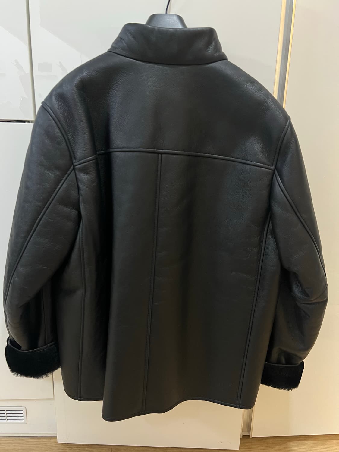 24fw 띠어리 양가죽 무스탕시어링 xl (새상품급) 상품이미지2